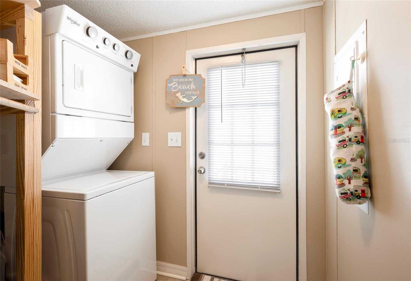 Image 11 of 25 For 4300 Riverside Drive 206