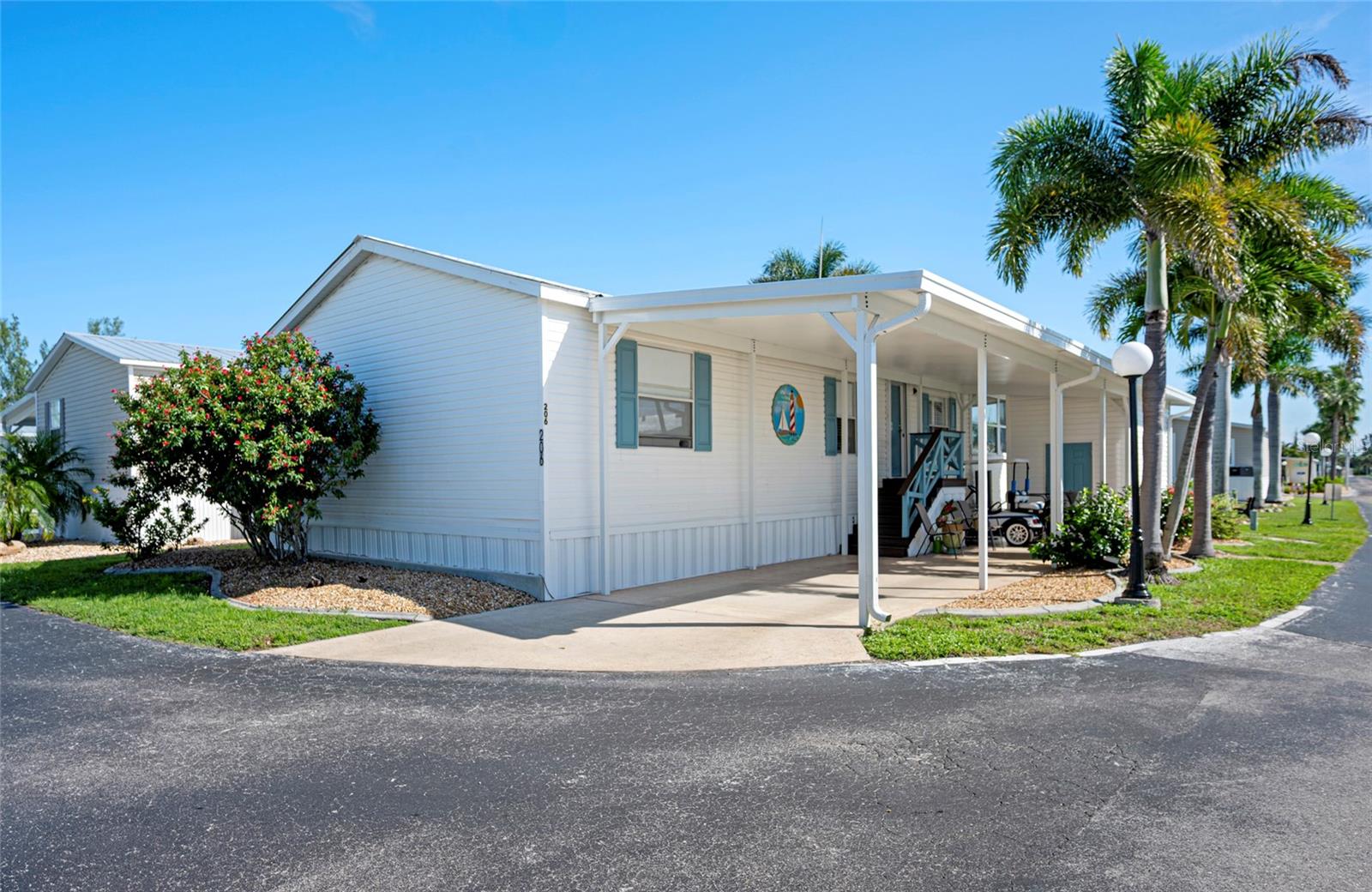 Image 21 of 25 For 4300 Riverside Drive 206