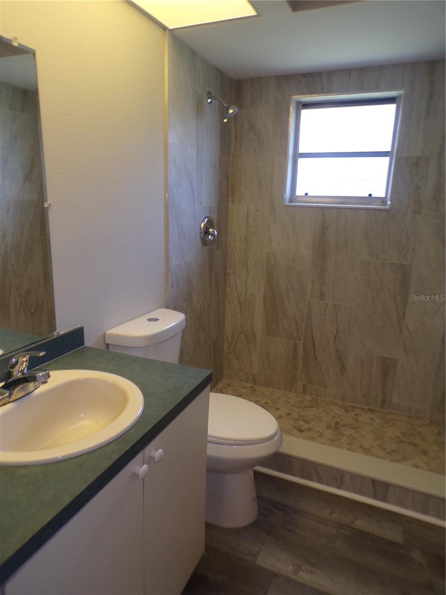 Image 23 of 28 For 1088 Melville Road A