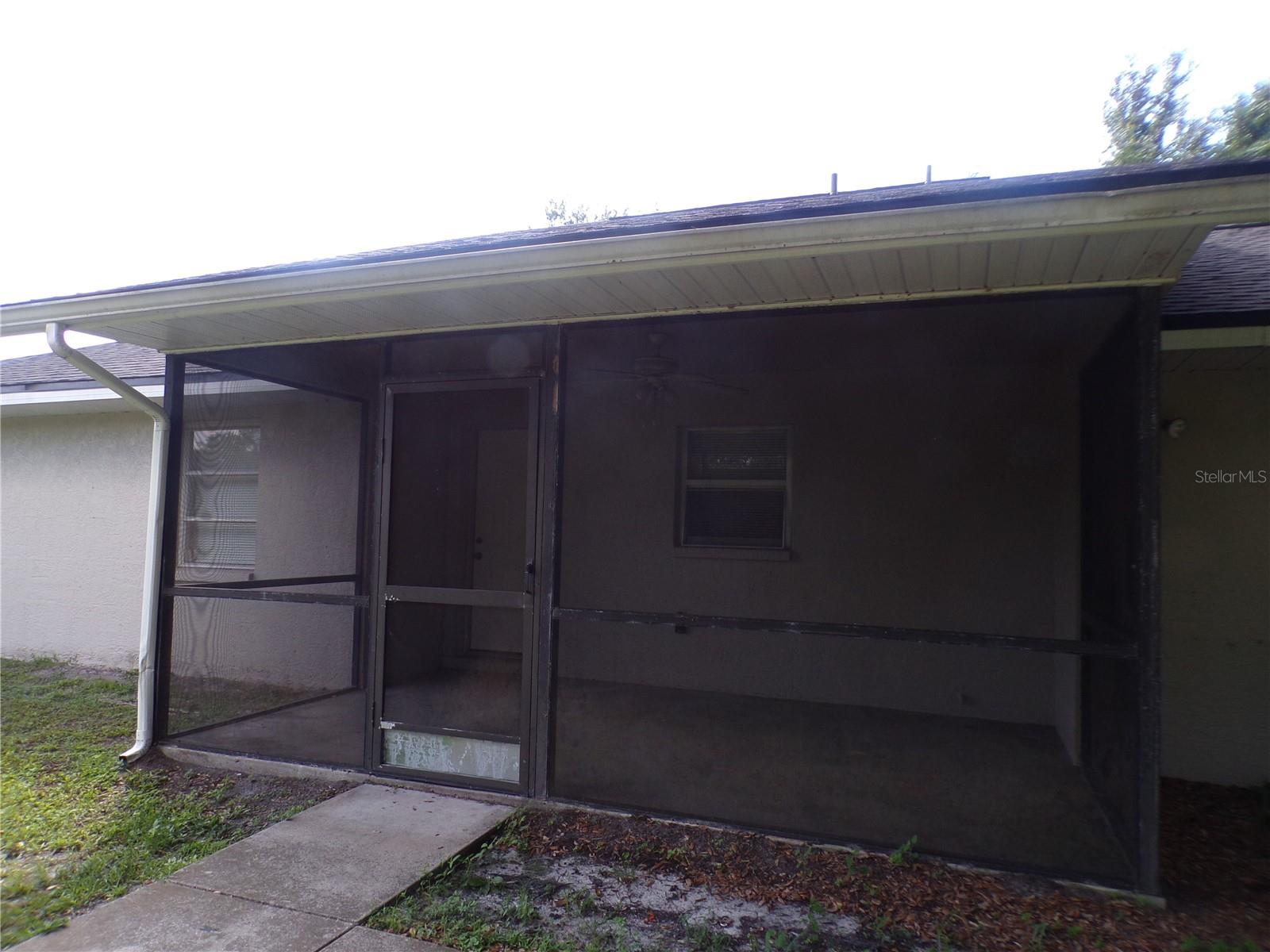 Image 26 of 28 For 1088 Melville Road A