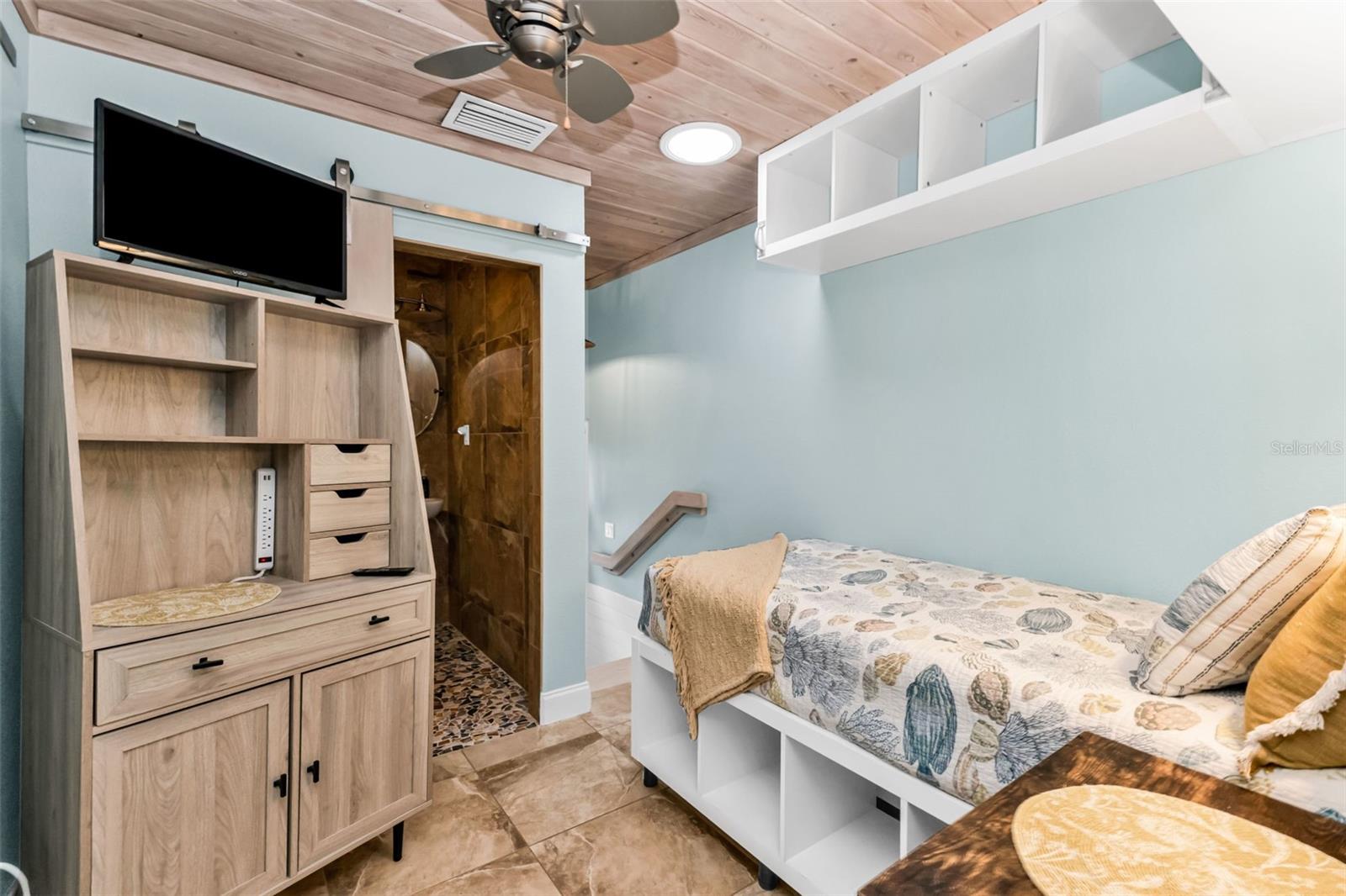 Image 46 of 86 For 3493 Peace River Drive