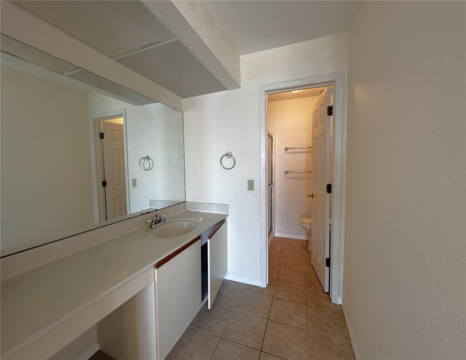 Image 11 of 17 For 26310 Rampart Boulevard 505 (e)