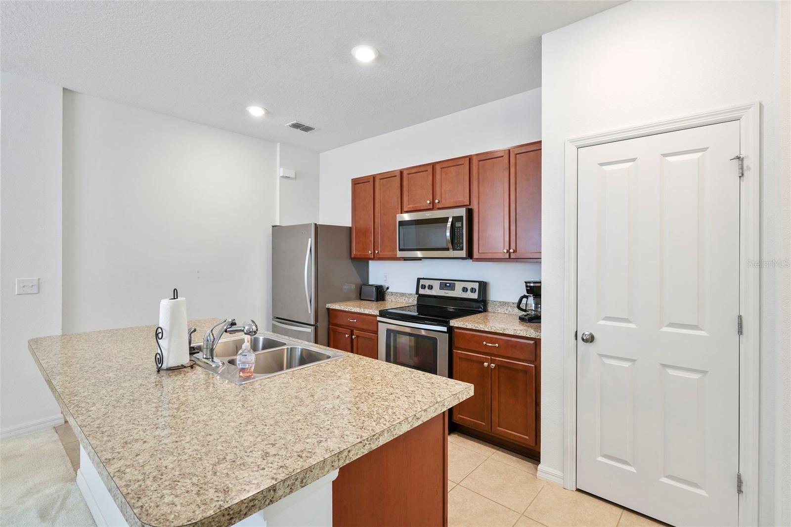 Image 24 of 40 For 8814 Tuscany Isles Drive