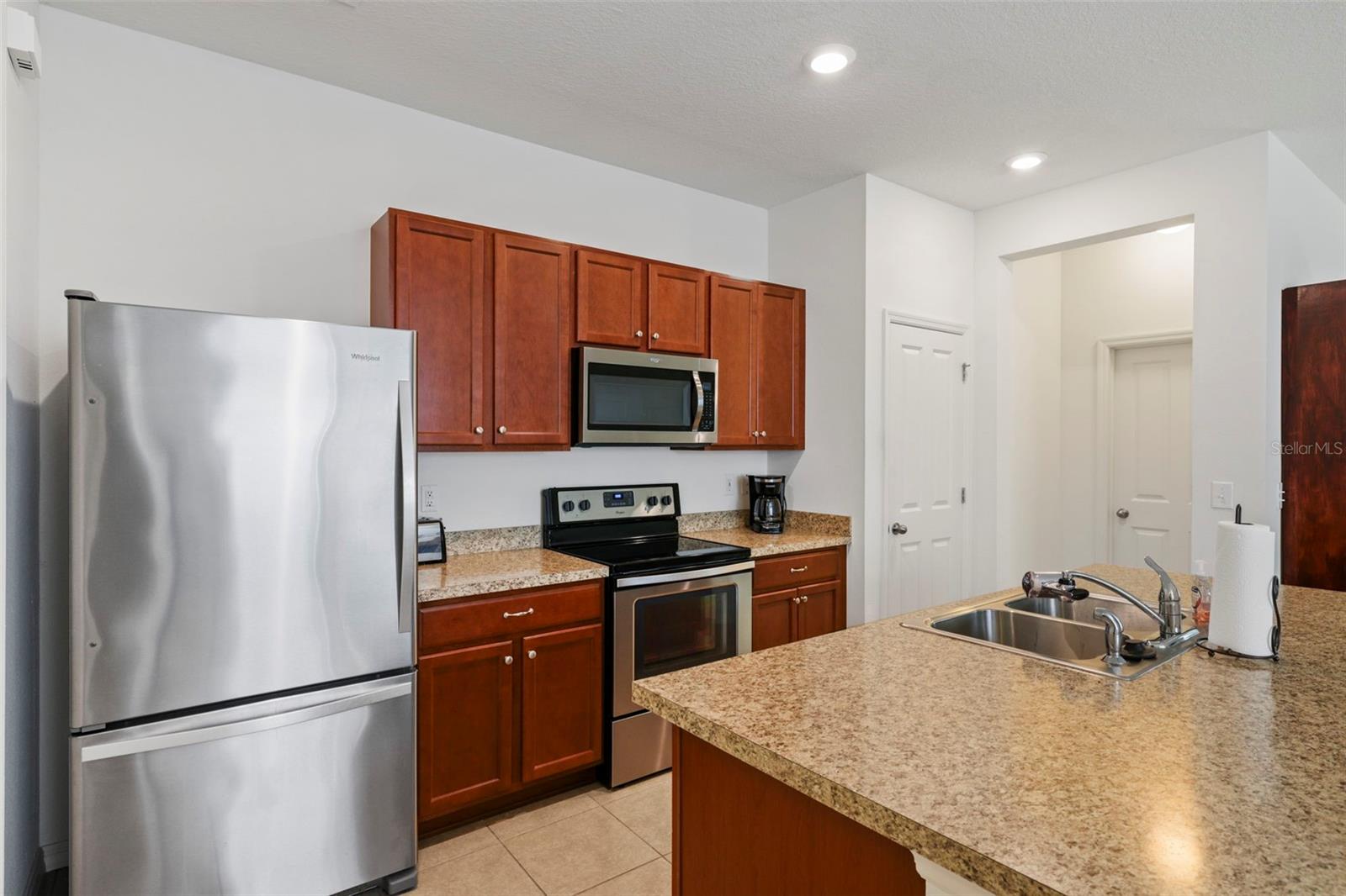 Image 26 of 40 For 8814 Tuscany Isles Drive