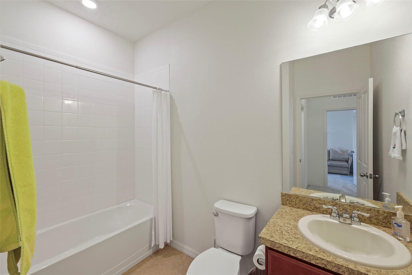 Image 33 of 40 For 8814 Tuscany Isles Drive