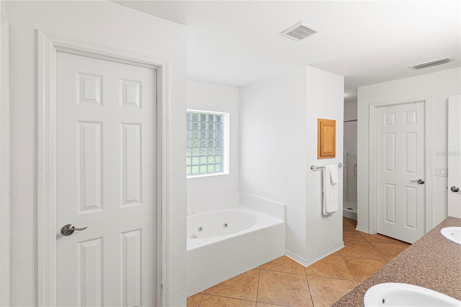Image 25 of 45 For 26467 Valparaiso Drive