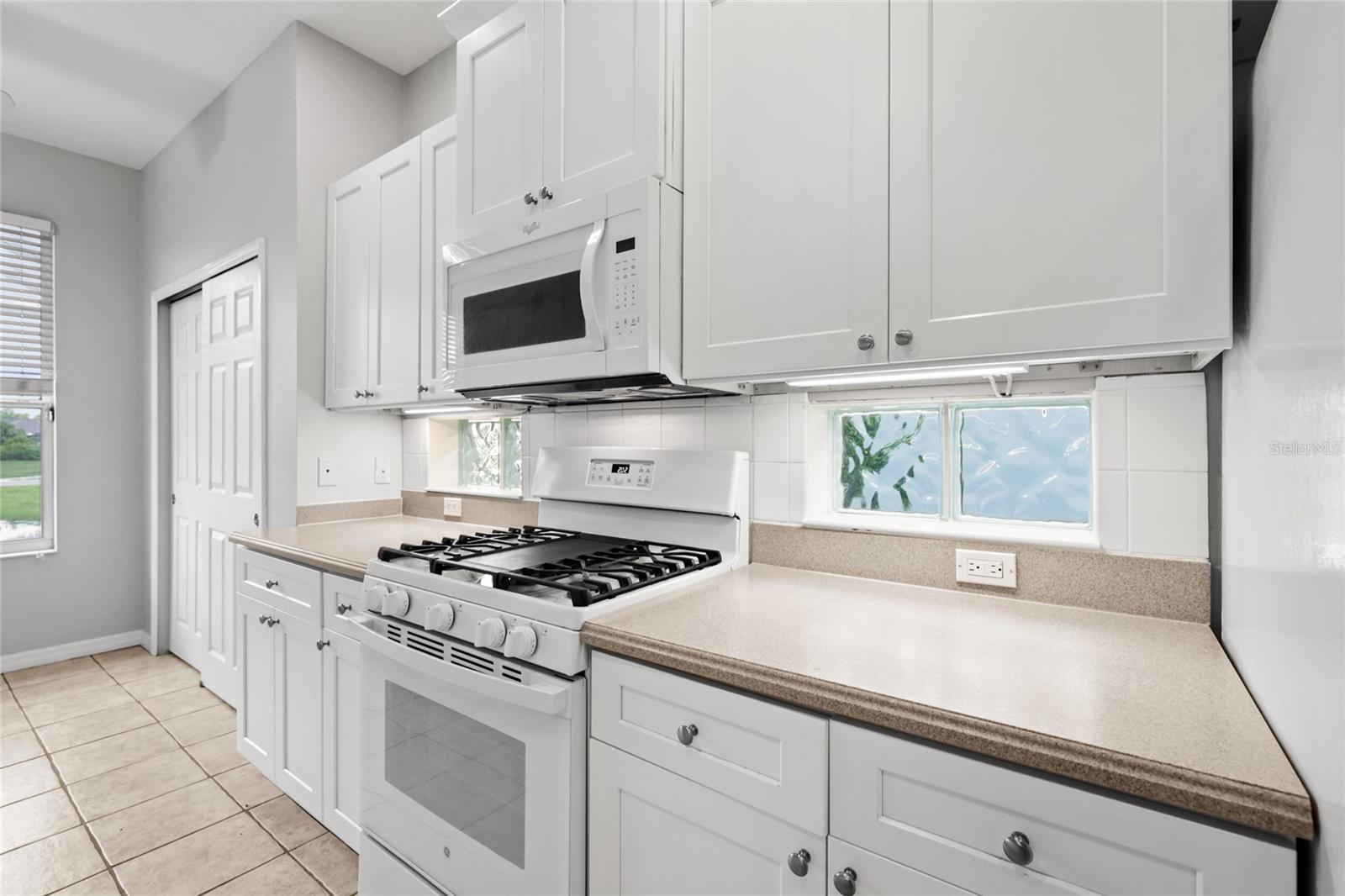Image 13 of 40 For 2241 Boxwood Street
