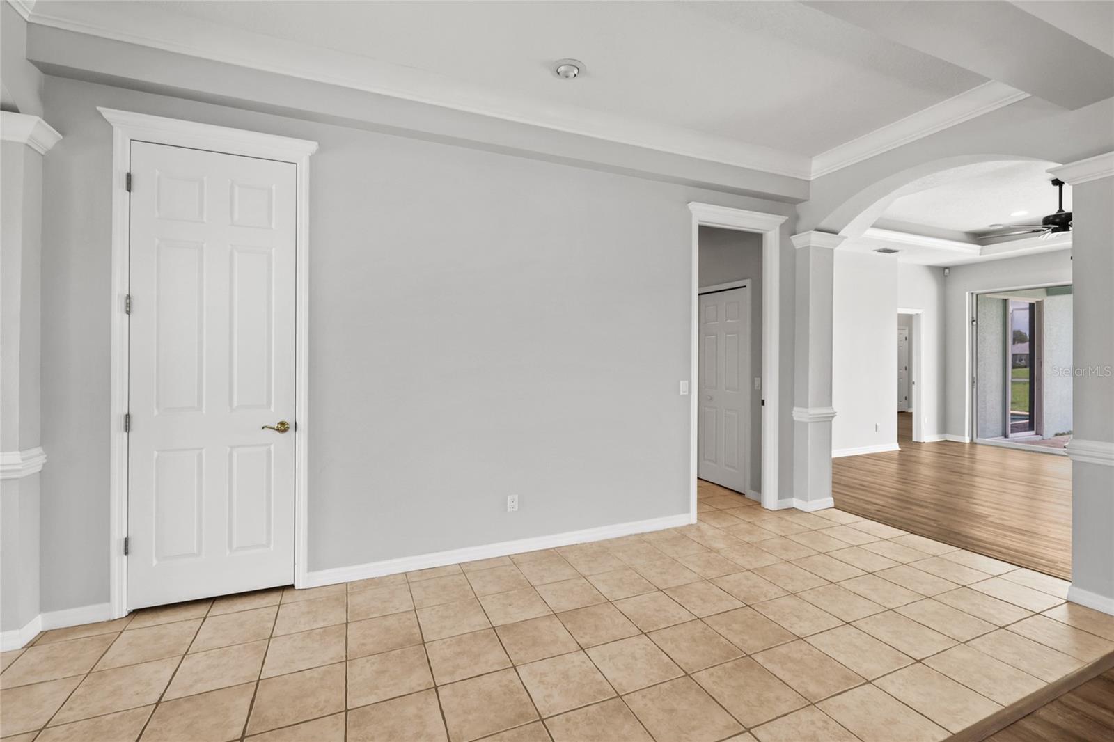 Image 8 of 40 For 2241 Boxwood Street