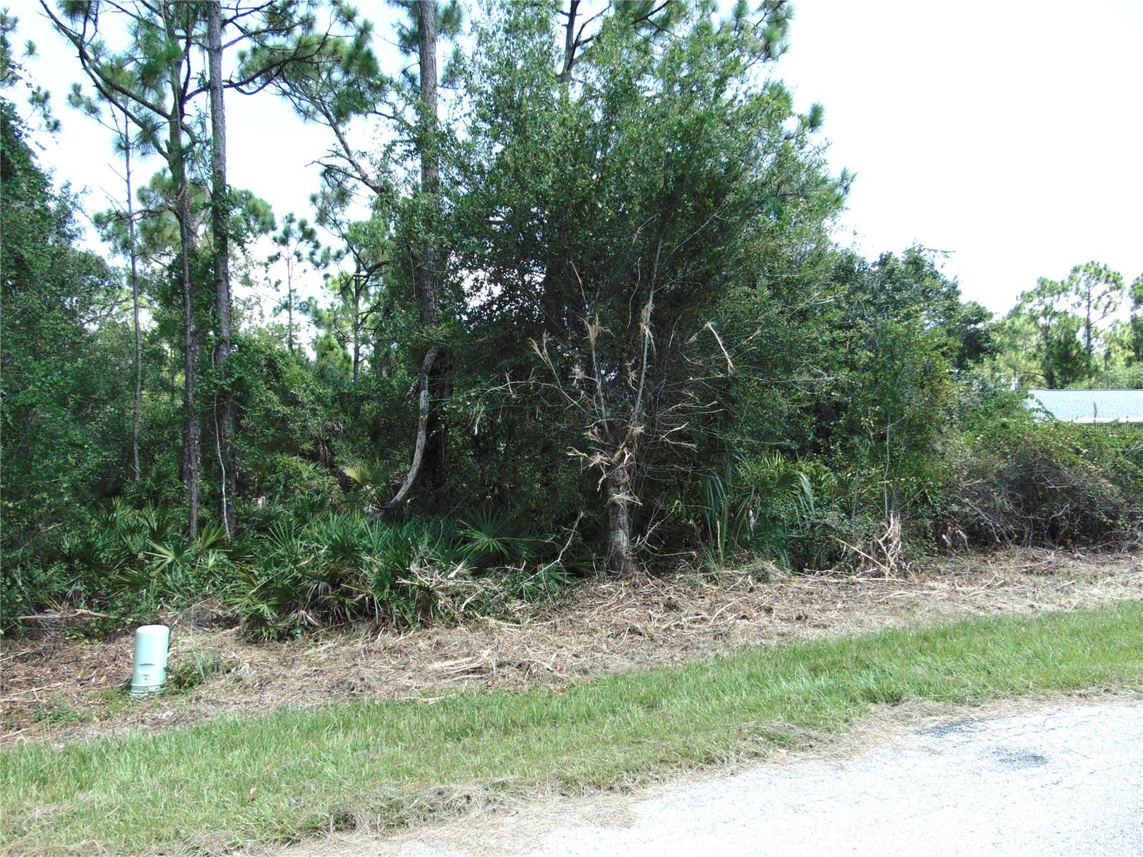 Image 4 of 7 For 23376 Corinne Avenue