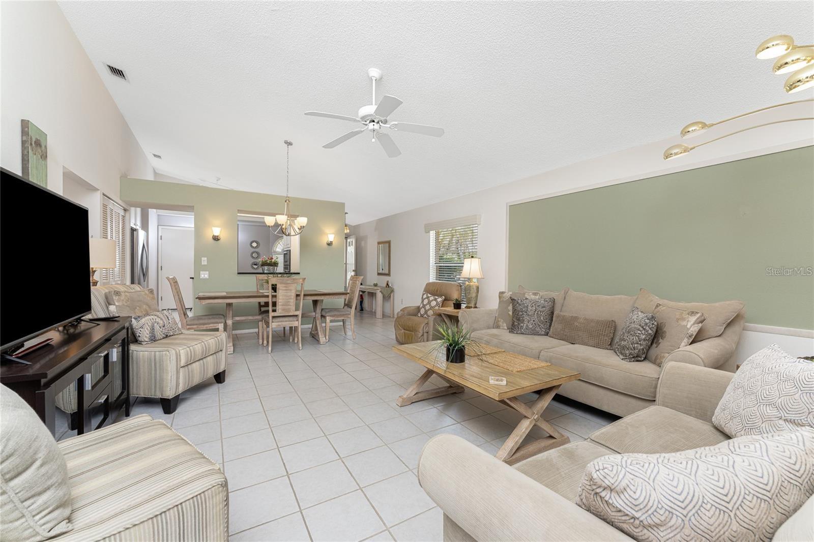 Image 15 of 44 For 4224 Oak Terrace Circle