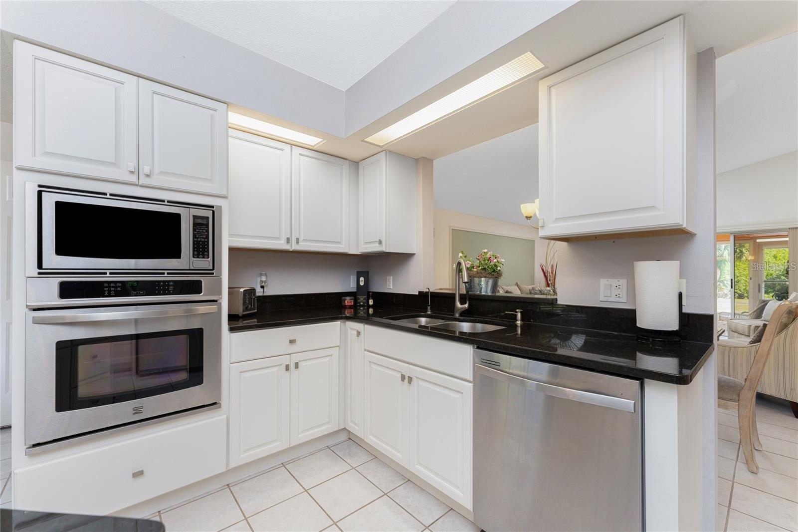 Image 4 of 44 For 4224 Oak Terrace Circle