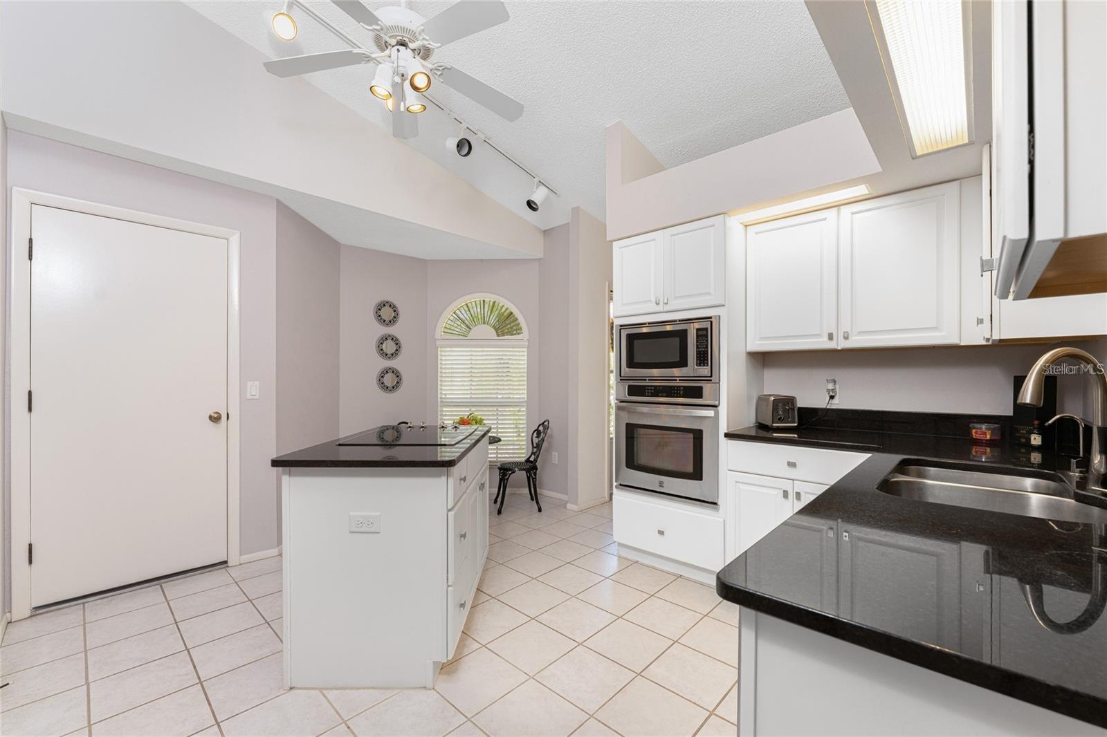 Image 7 of 44 For 4224 Oak Terrace Circle