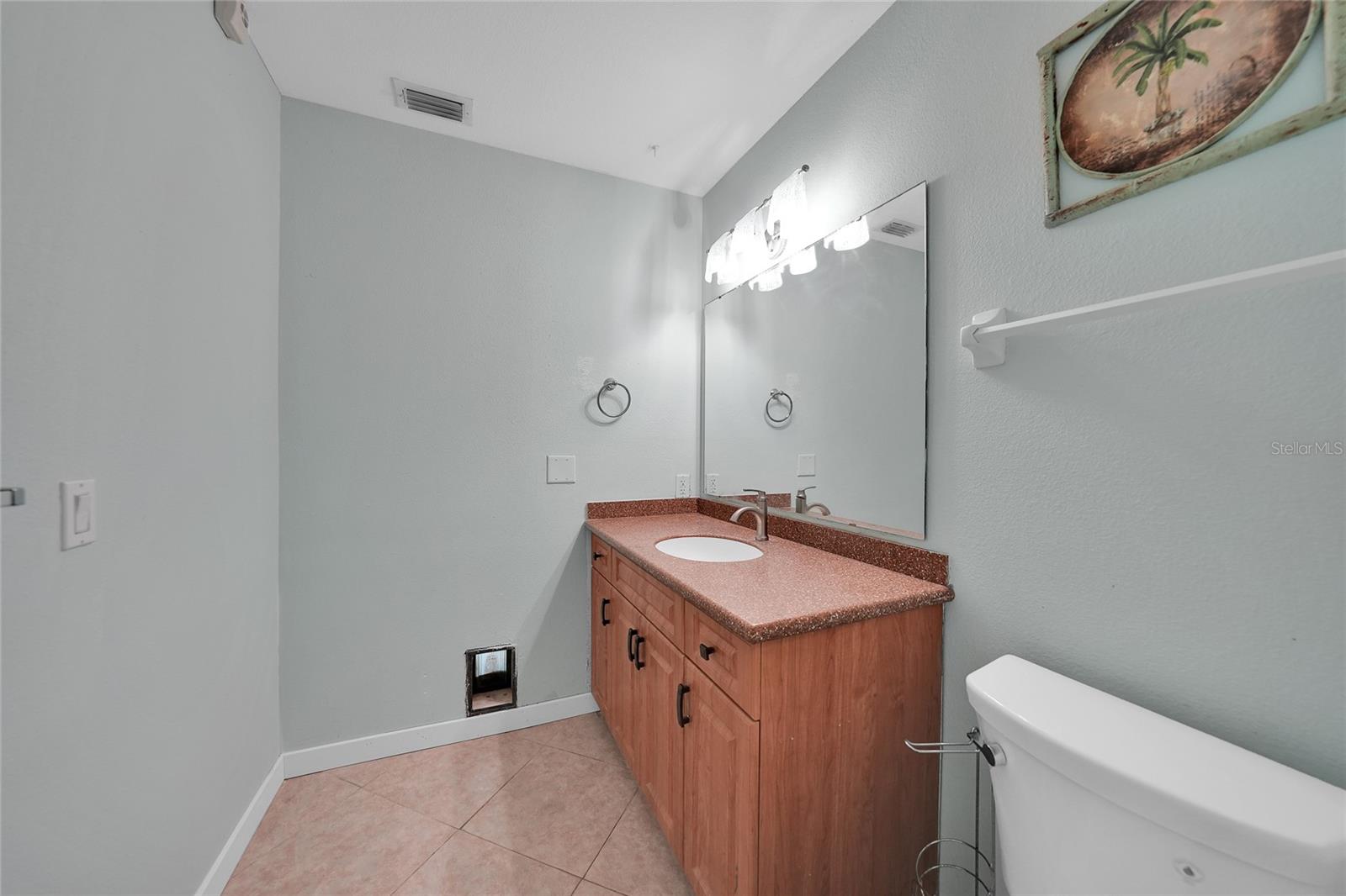 Image 13 of 29 For 460 Palm Creek Drive