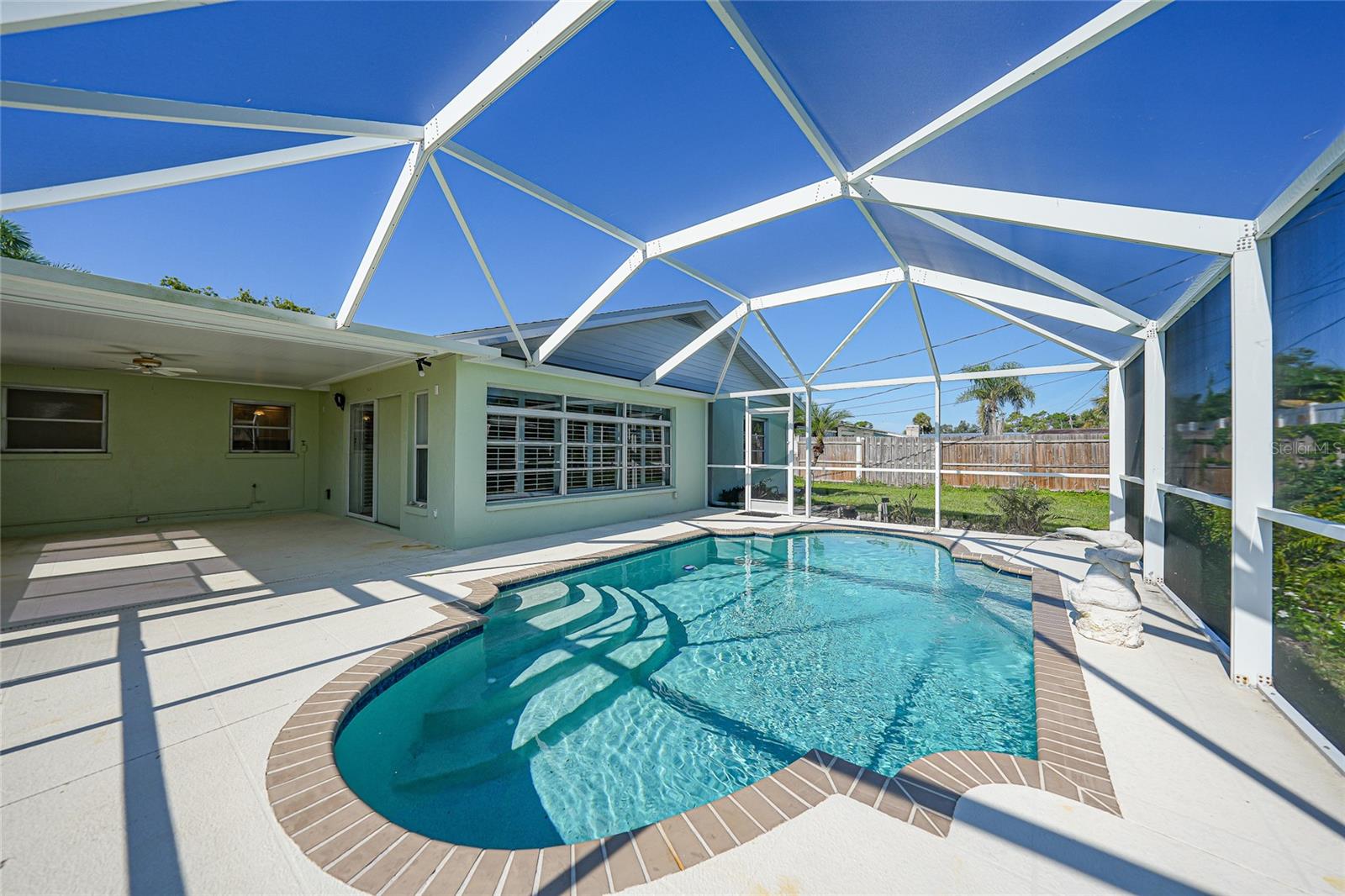 Image 26 of 29 For 460 Palm Creek Drive