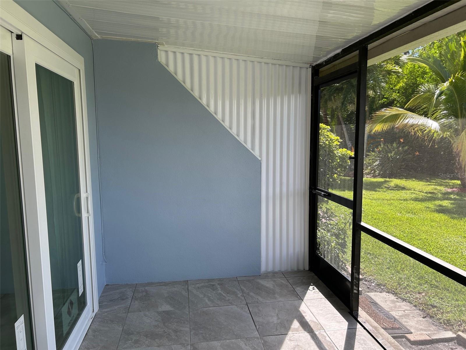 Image 8 of 62 For 1020 Marion Avenue 42