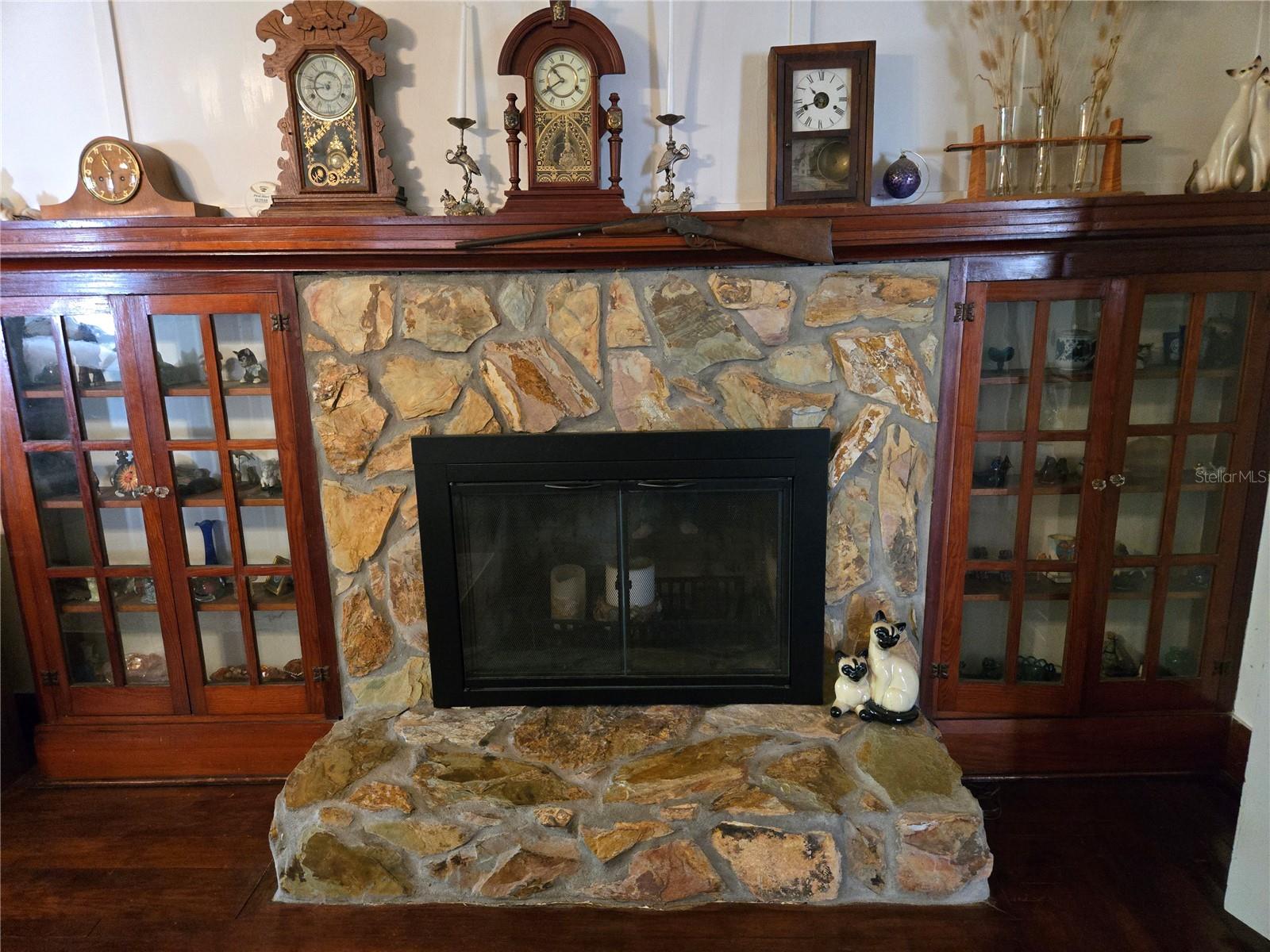 Image 15 of 40 For 1633 Pioneer Drive