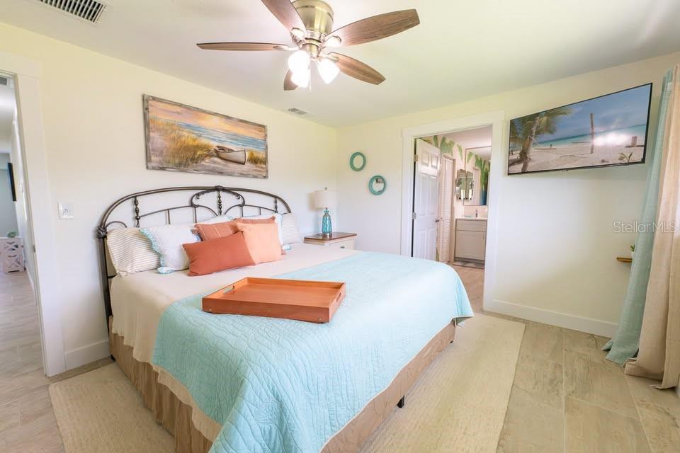 Image 10 of 44 For 405 Charlotte Avenue