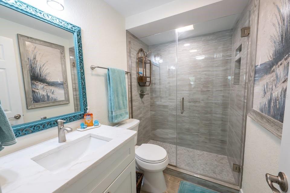 Image 15 of 44 For 405 Charlotte Avenue