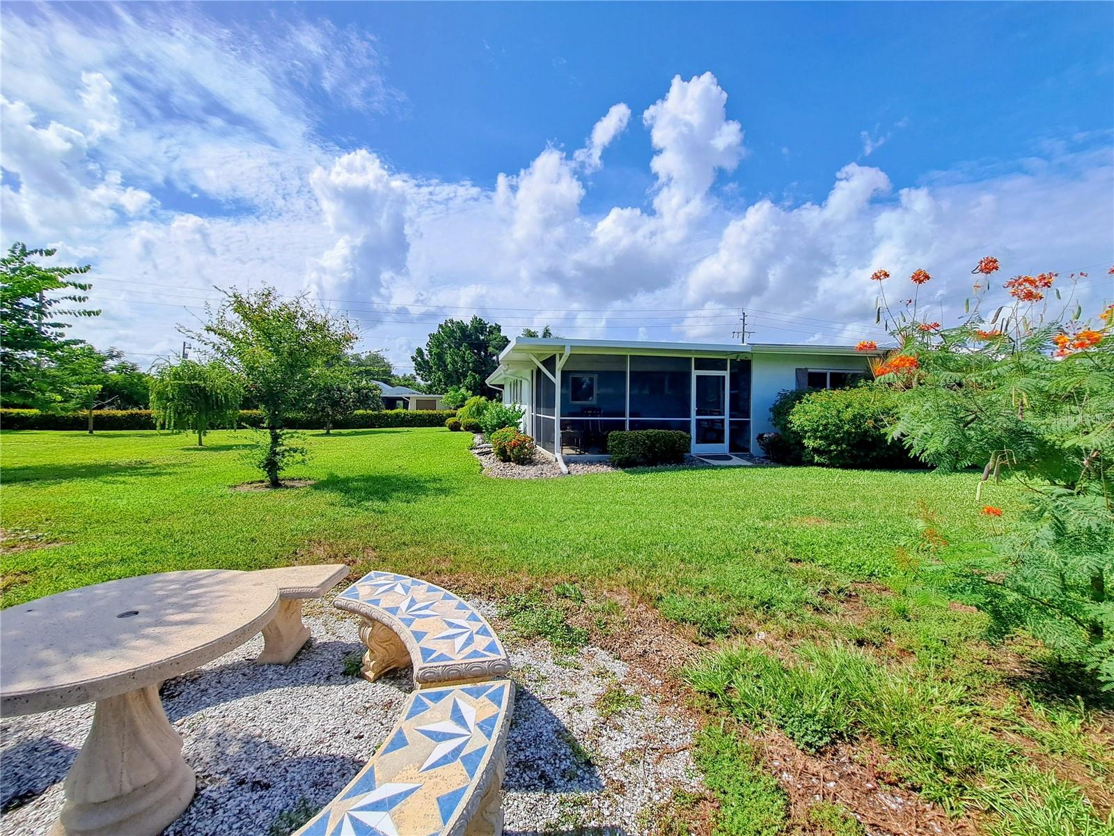 Image 28 of 44 For 405 Charlotte Avenue