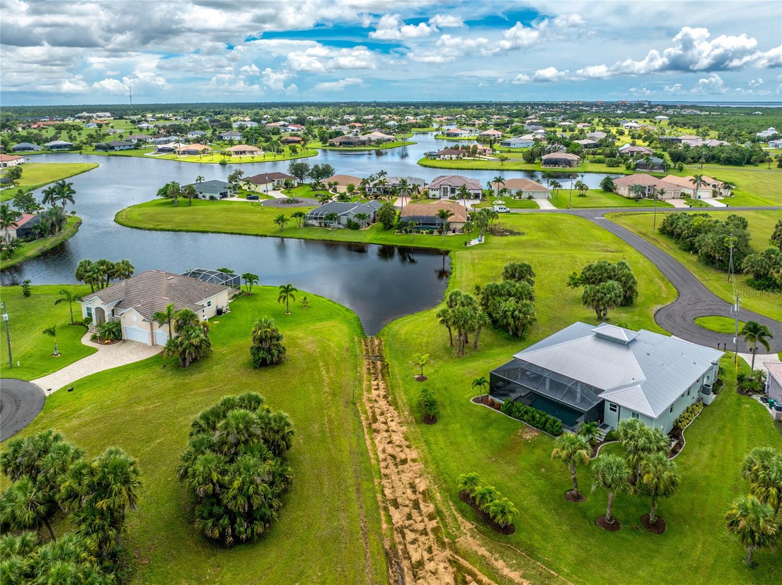 Image 4 of 70 For 16086 Chitlan Court