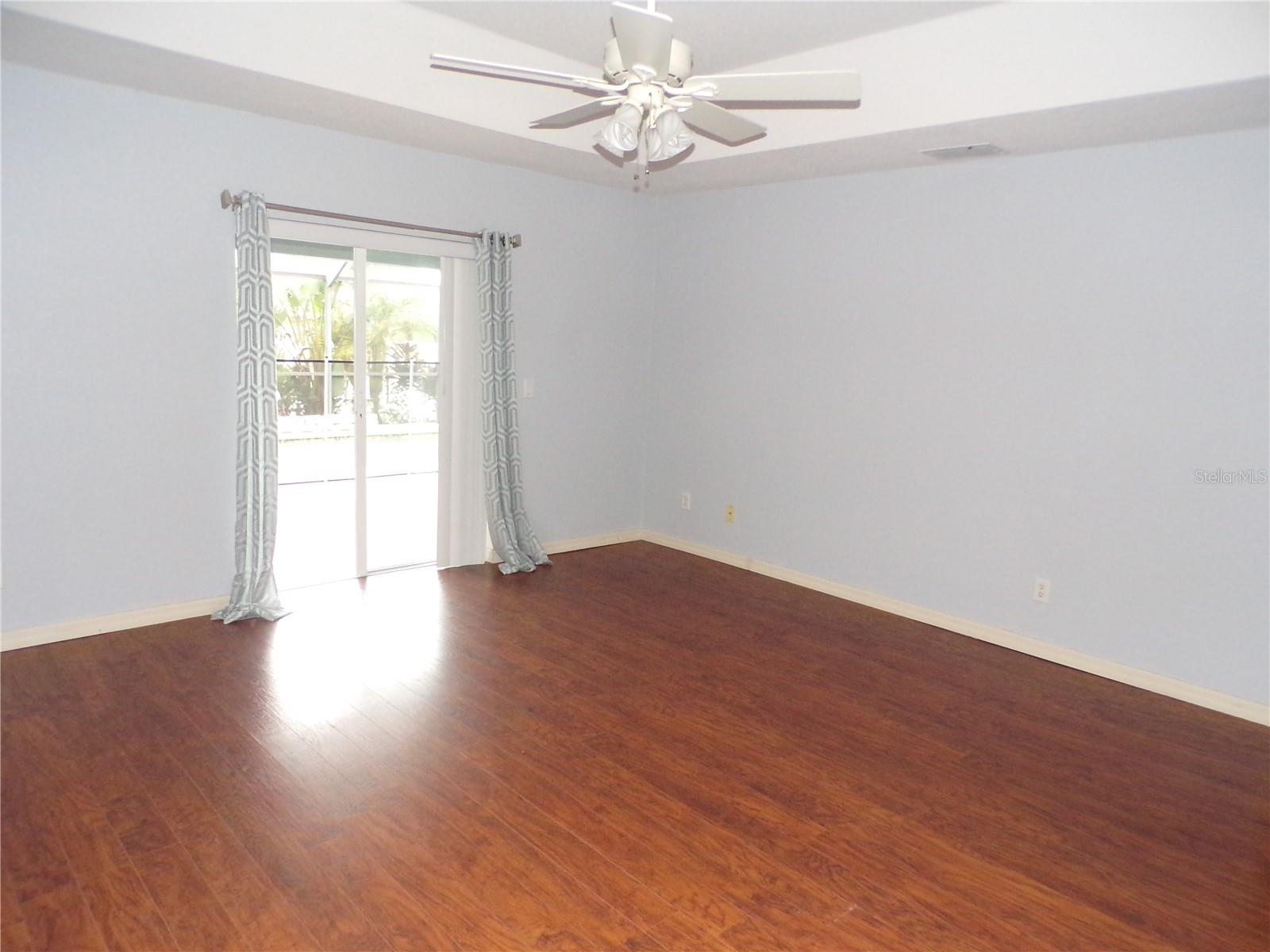 Image 18 of 44 For 2827 Beckett Court