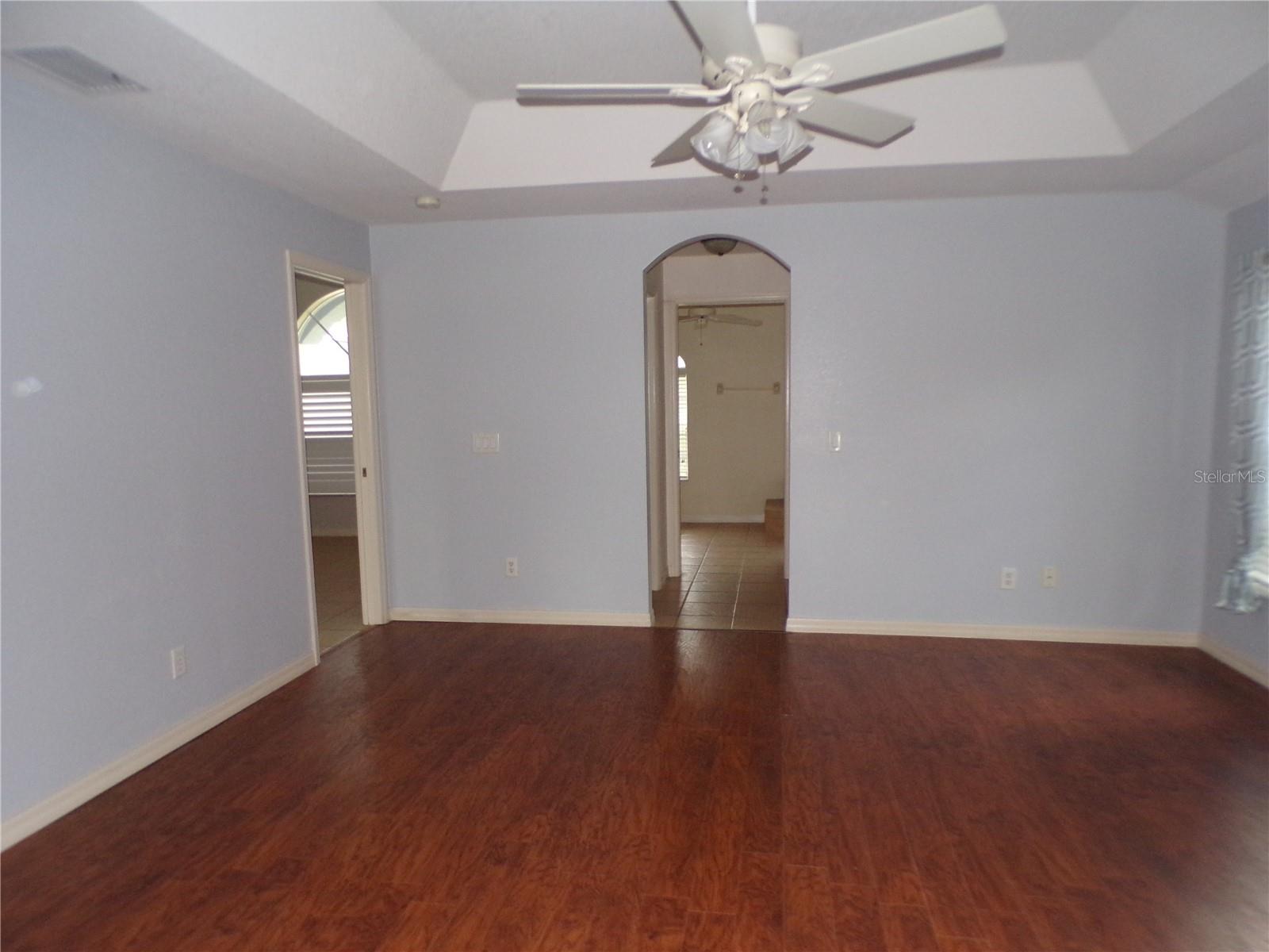 Image 19 of 44 For 2827 Beckett Court