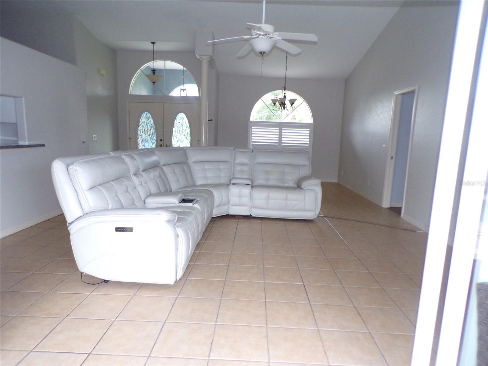 Image 40 of 44 For 2827 Beckett Court