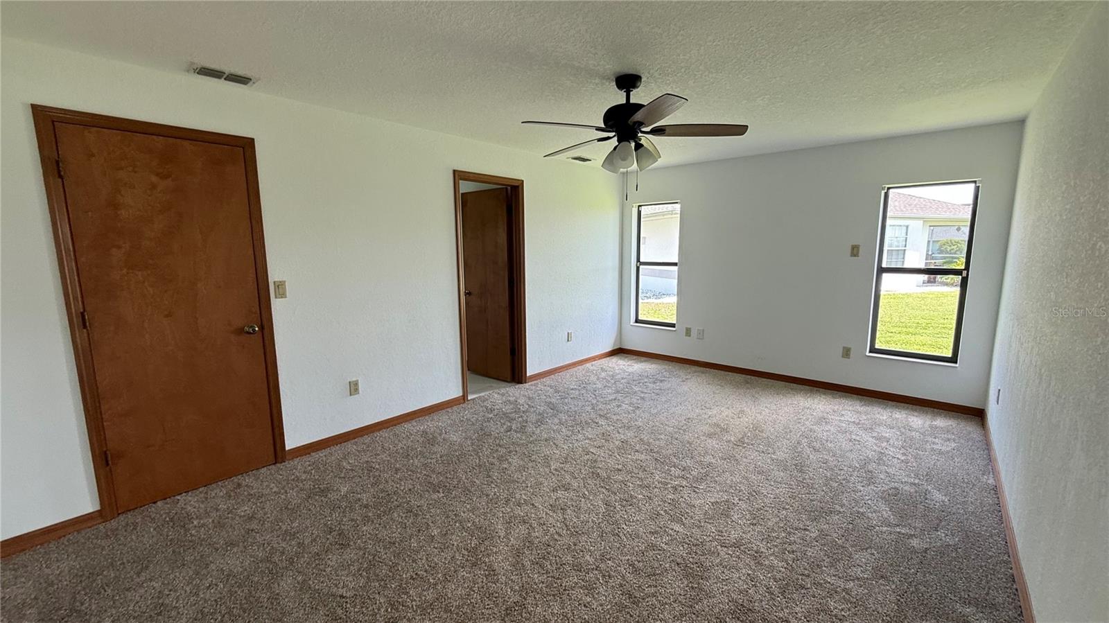 Image 6 of 24 For 25275 Zodiac Lane