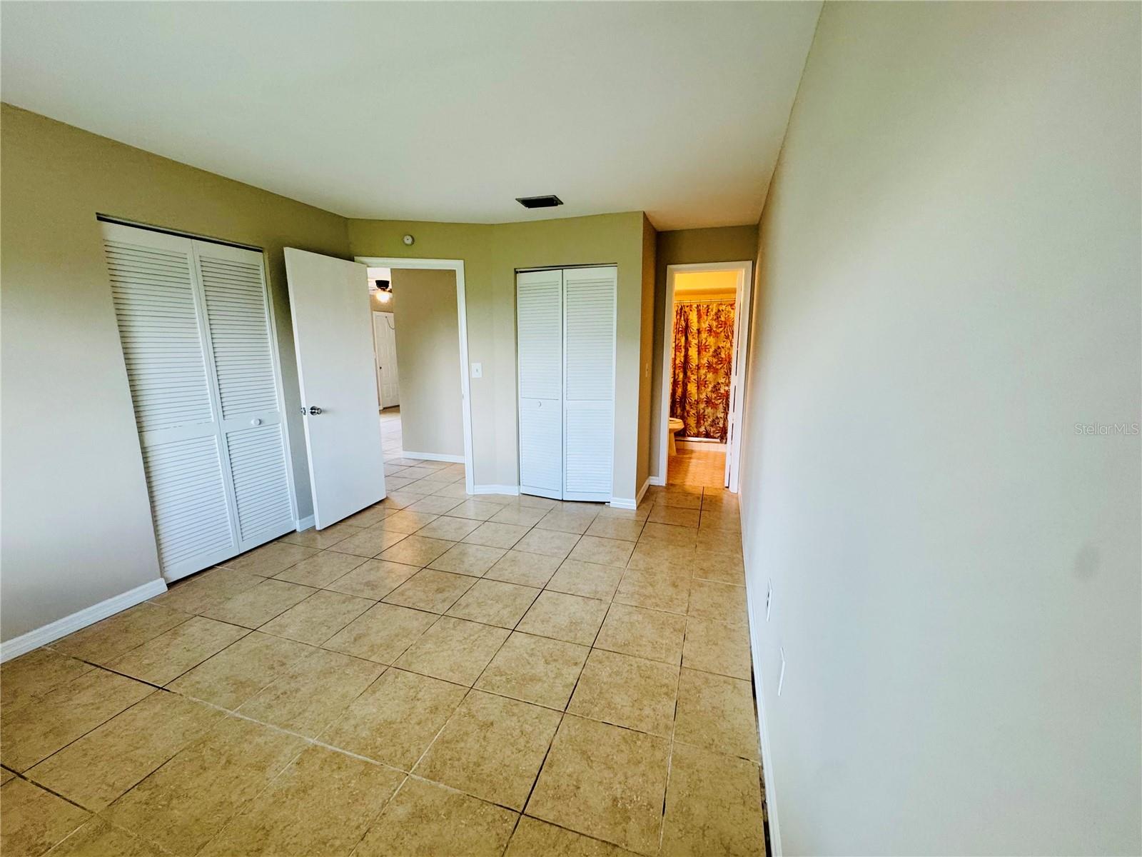 Image 17 of 25 For 21150 Gertrude Avenue 4
