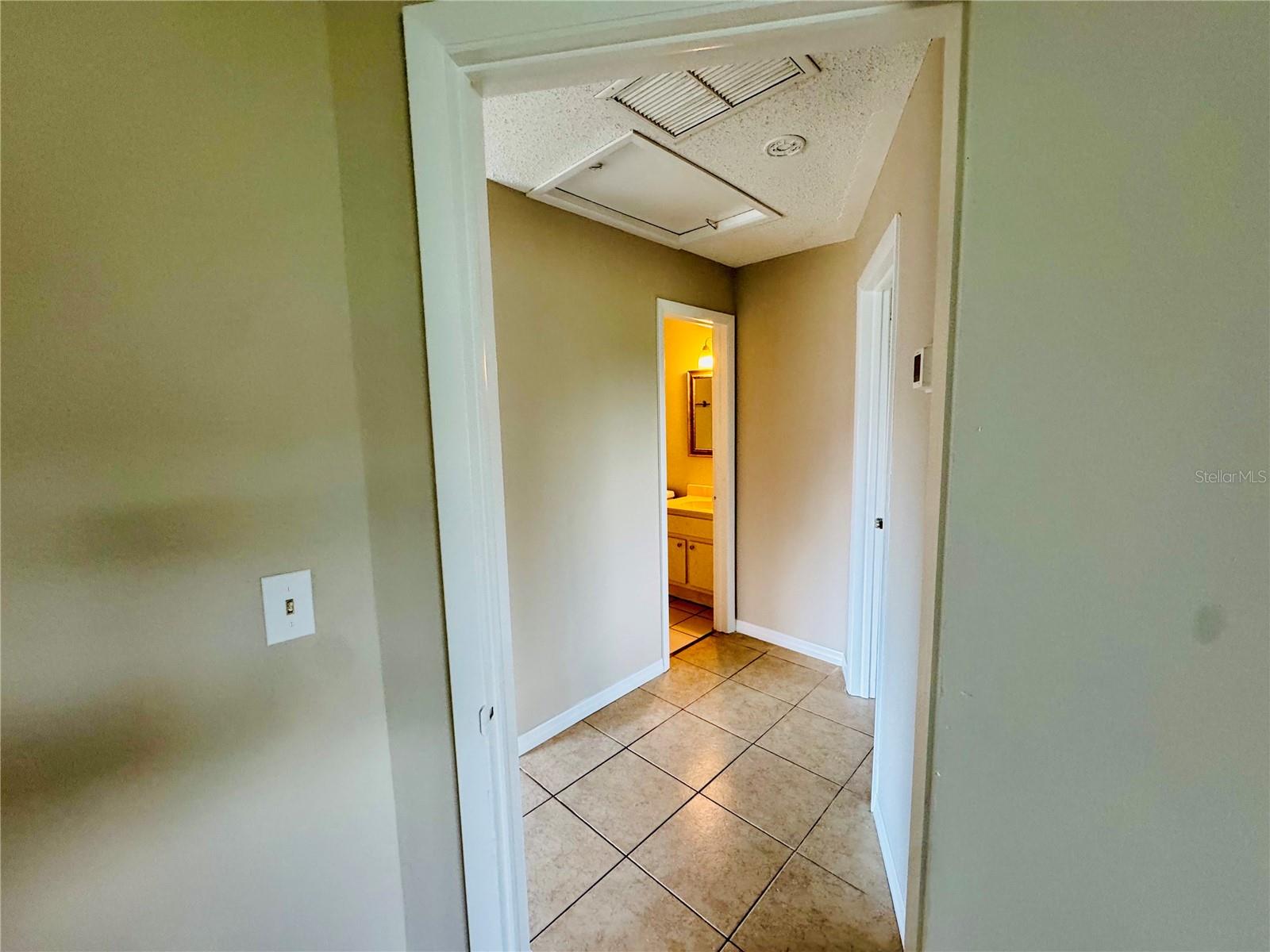 Image 22 of 25 For 21150 Gertrude Avenue 4