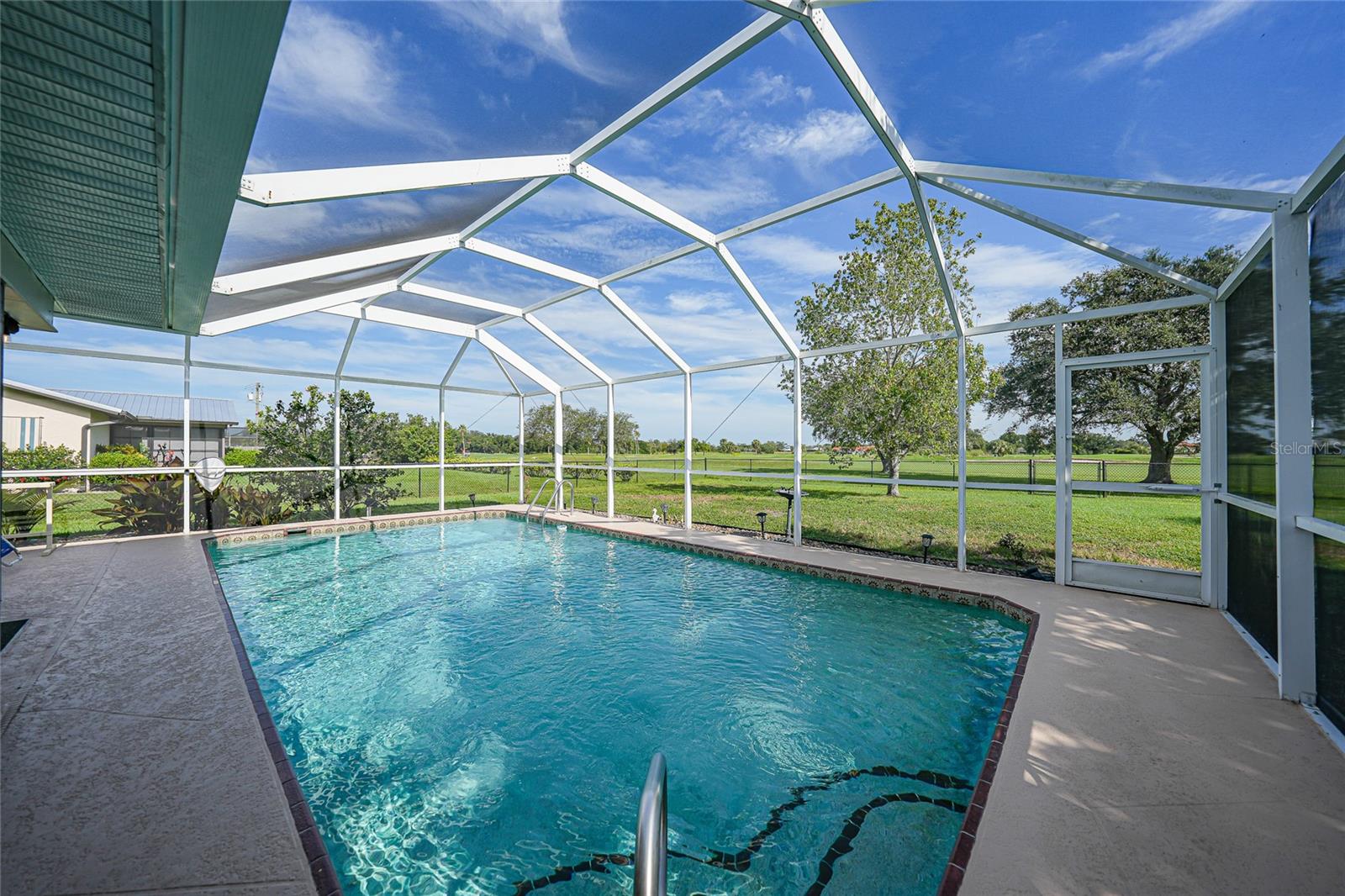 Image 27 of 39 For 8200 Sunnybreeze Road