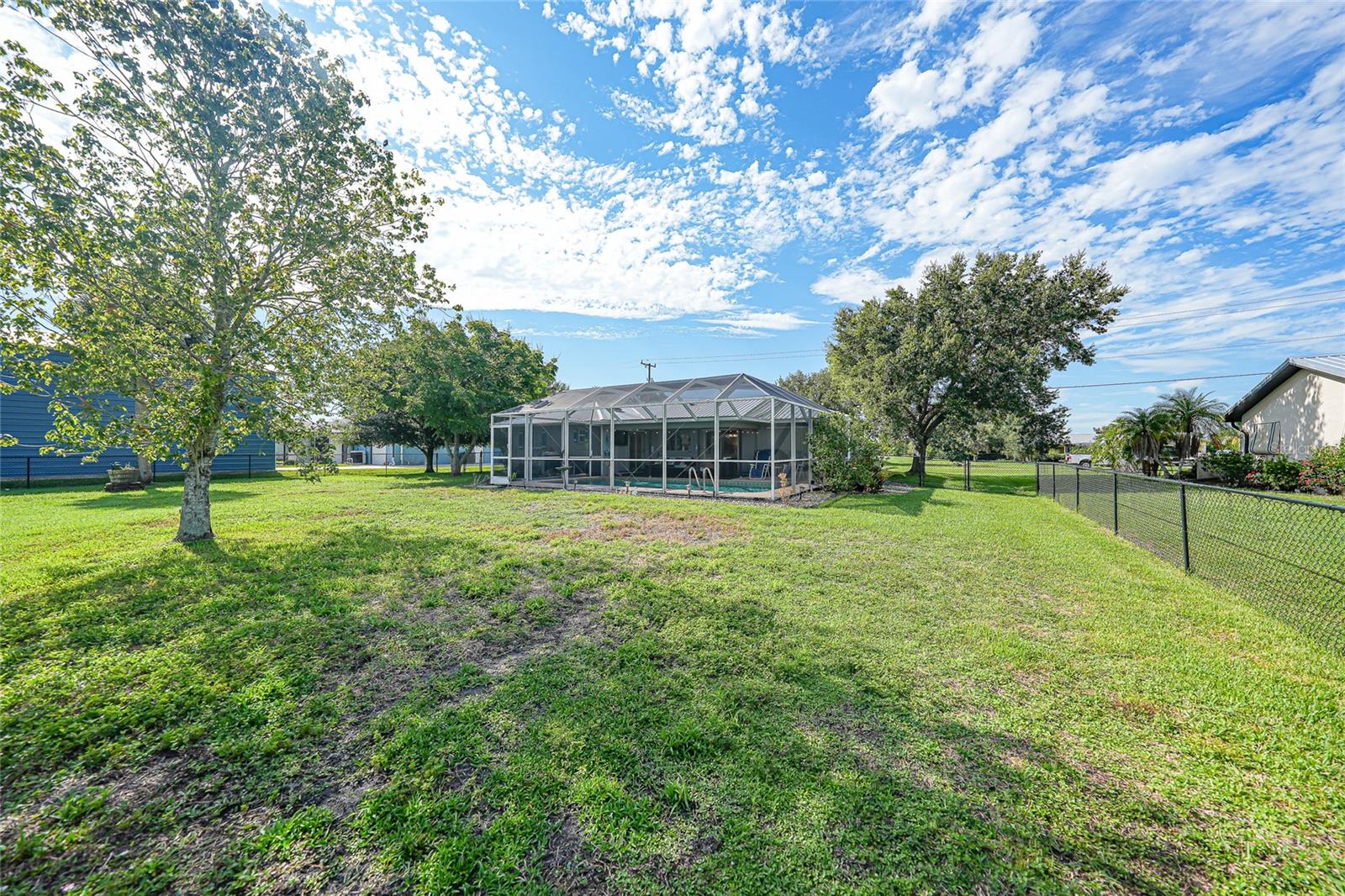 Image 32 of 39 For 8200 Sunnybreeze Road