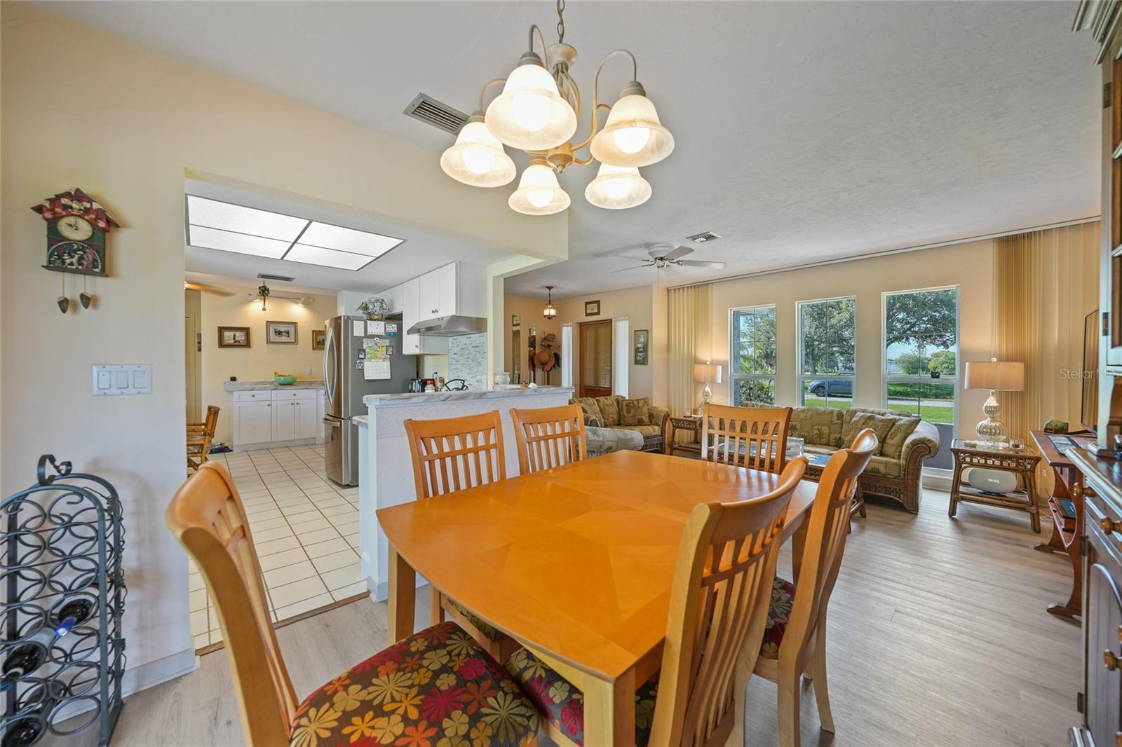 Image 7 of 39 For 8200 Sunnybreeze Road