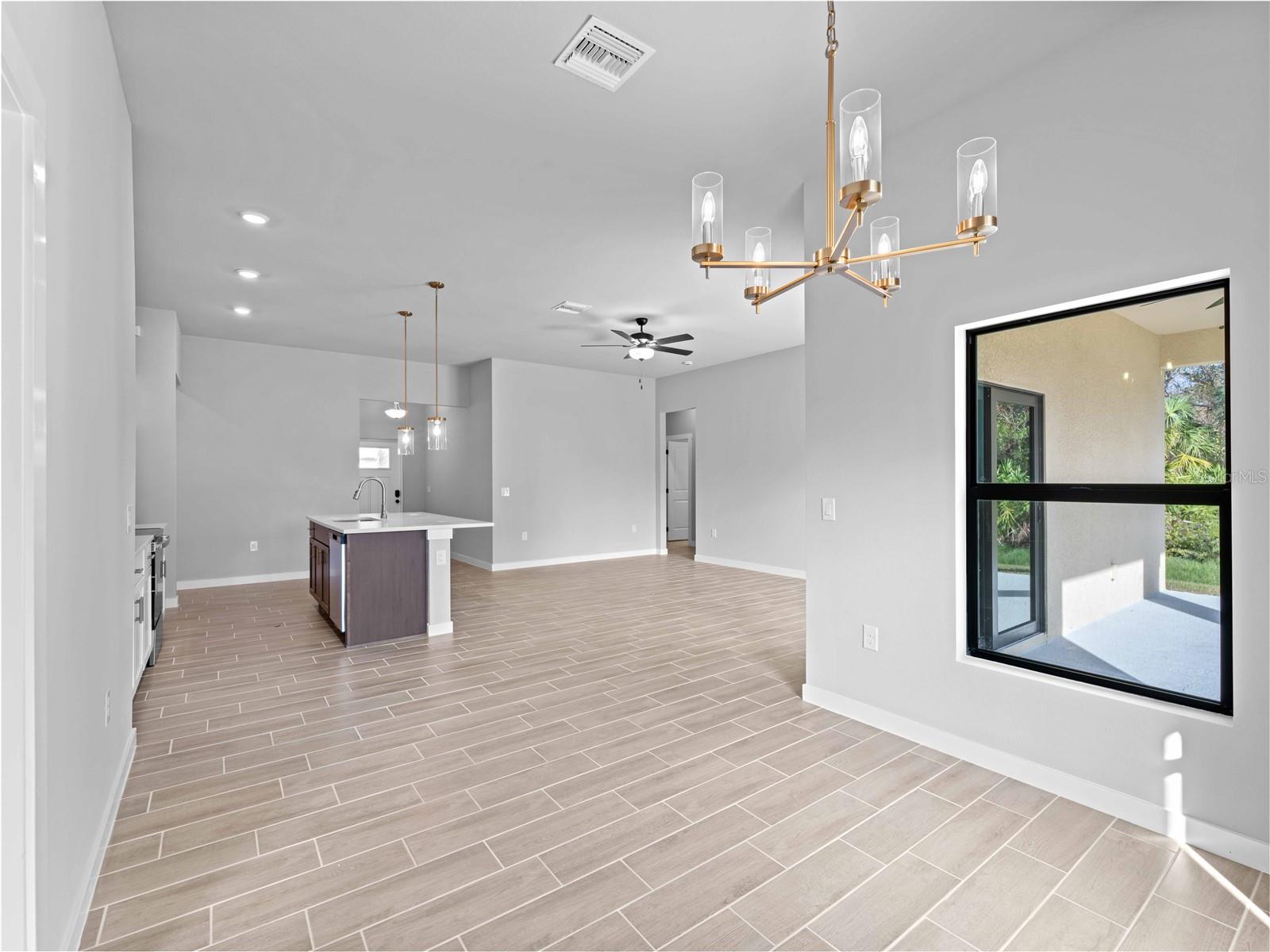 Image 10 of 28 For 1493 Narramore Street