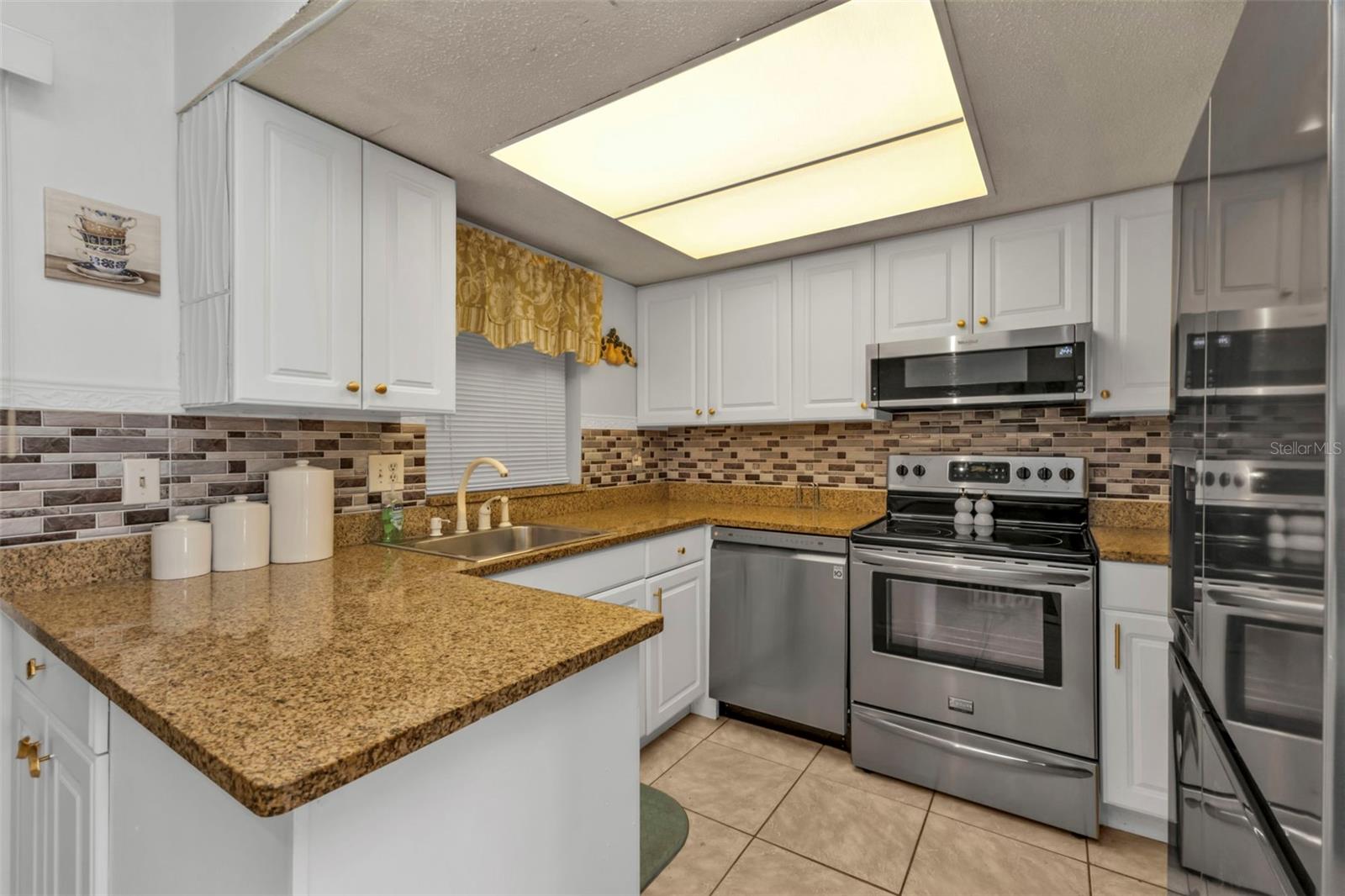 Image 10 of 35 For 4158 Tamiami Trail E5