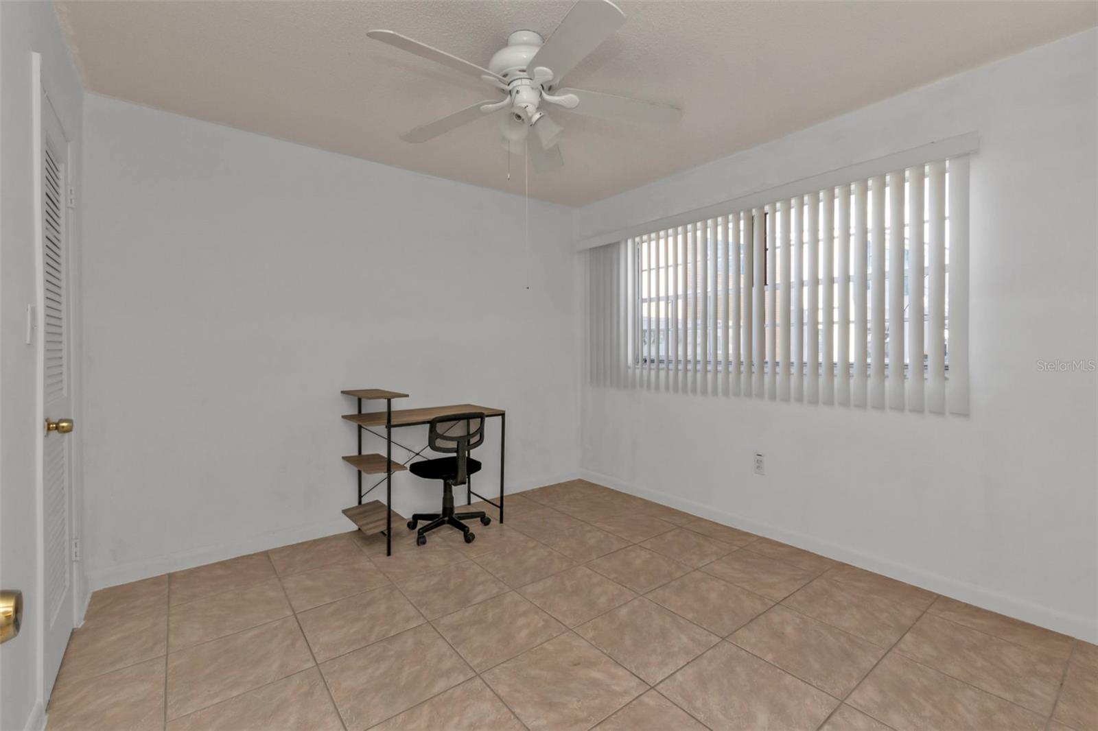 Image 17 of 35 For 4158 Tamiami Trail E5