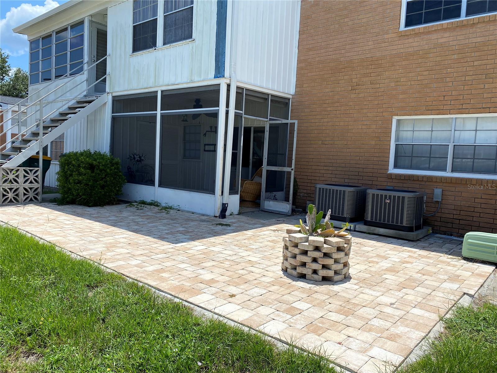 Image 24 of 35 For 4158 Tamiami Trail E5
