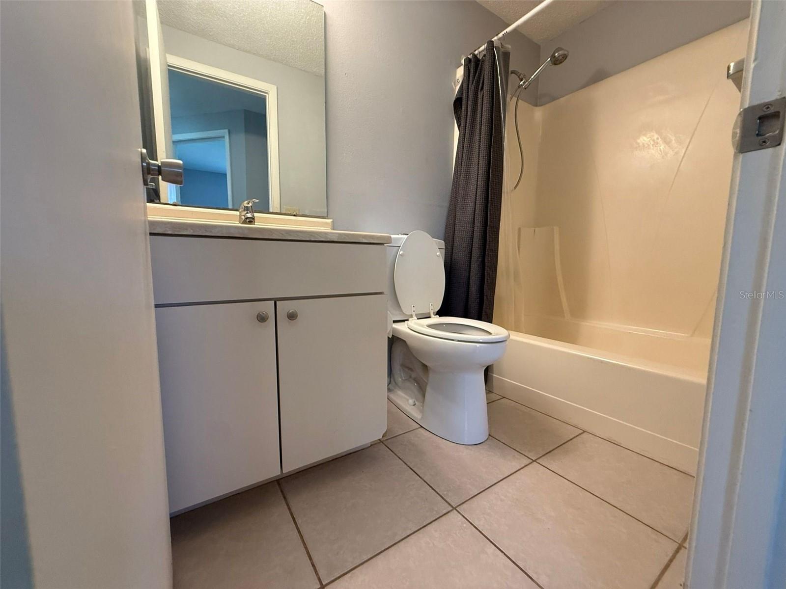 Image 13 of 15 For 581 Grove Avenue Nw