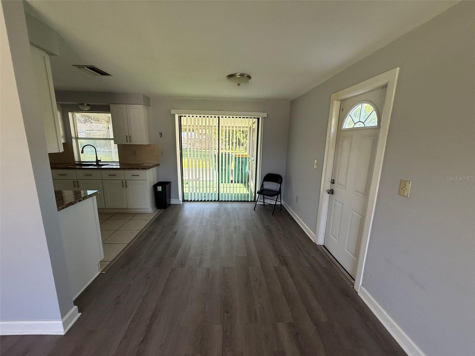 Image 8 of 15 For 581 Grove Avenue Nw