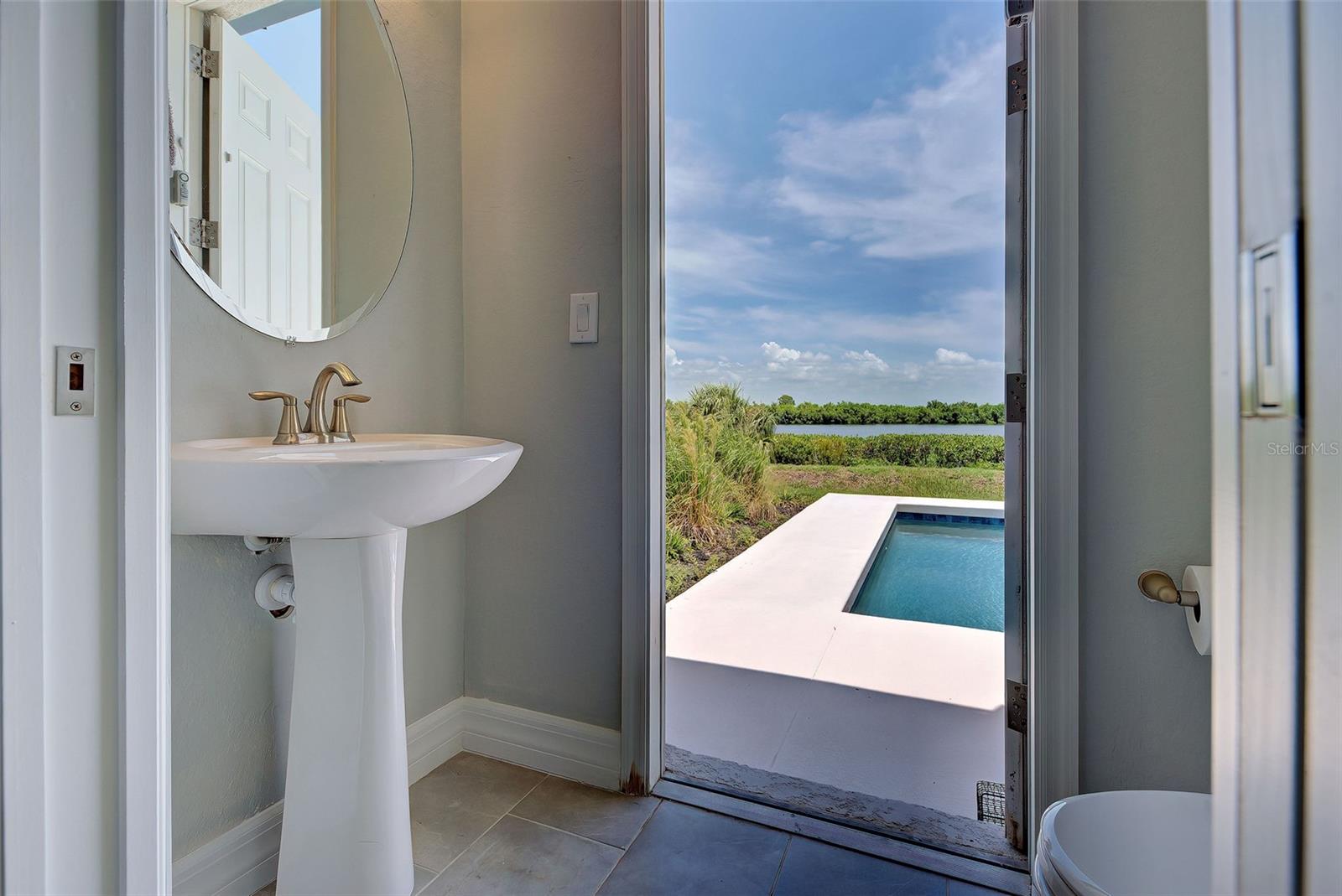 Image 21 of 41 For 15240 Spanish Point Drive