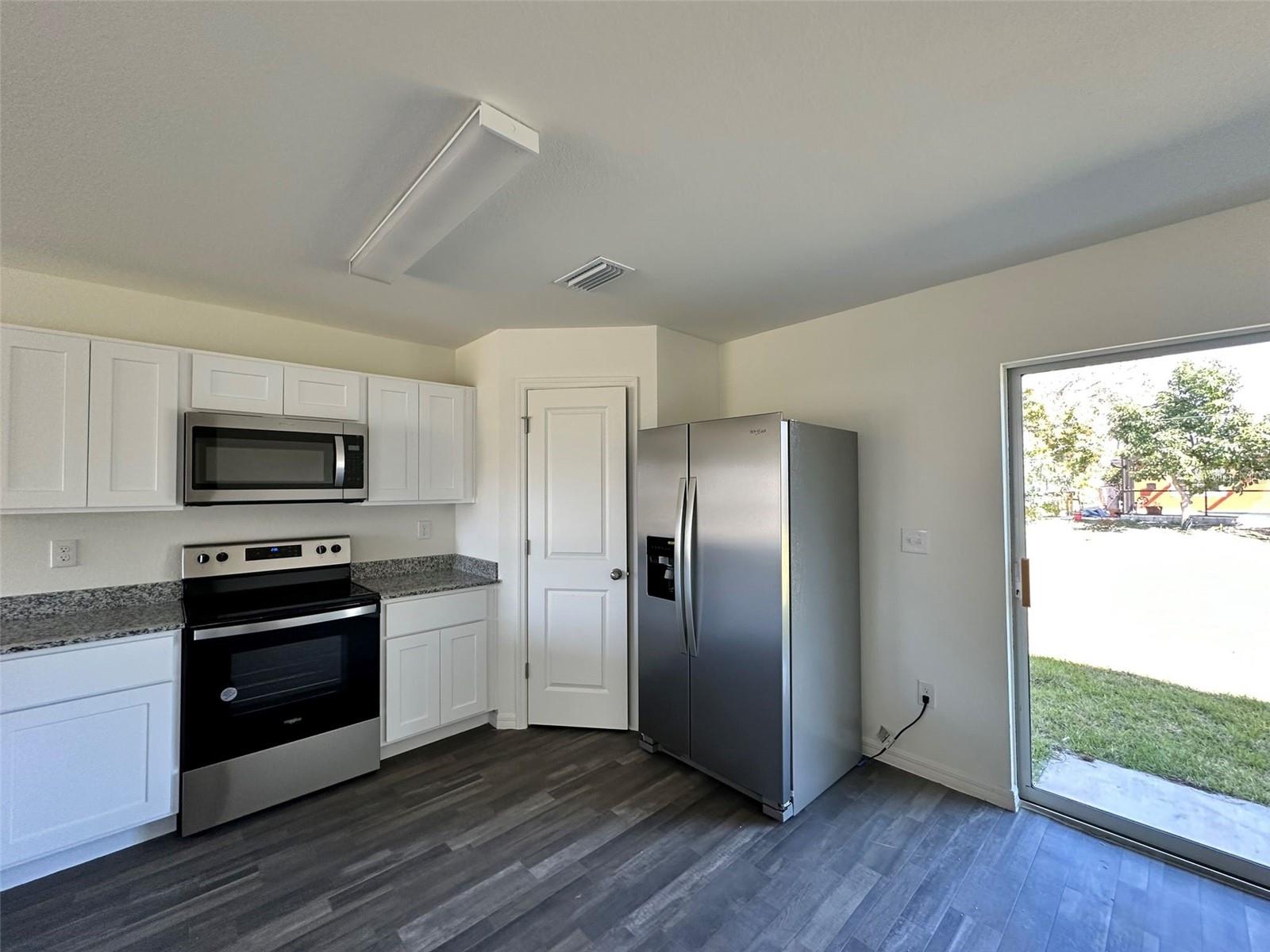 Image 6 of 18 For 1242 Autumn Street