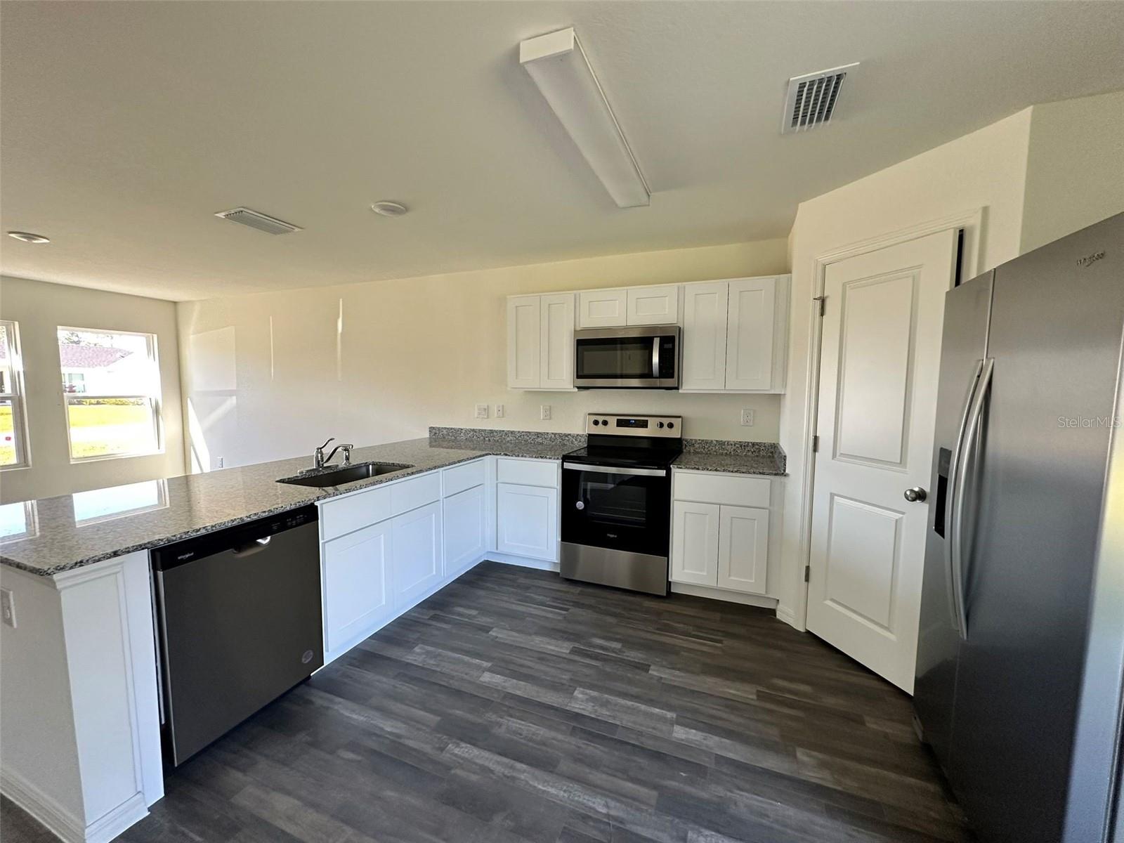 Image 7 of 18 For 1242 Autumn Street