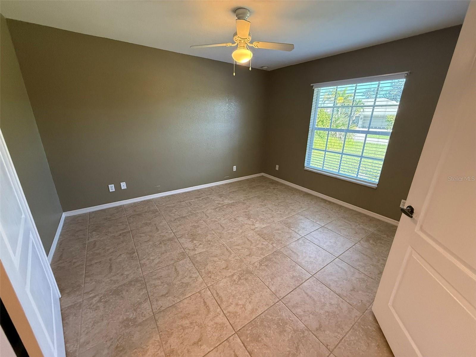 Image 11 of 16 For 14399 Morristown Ave