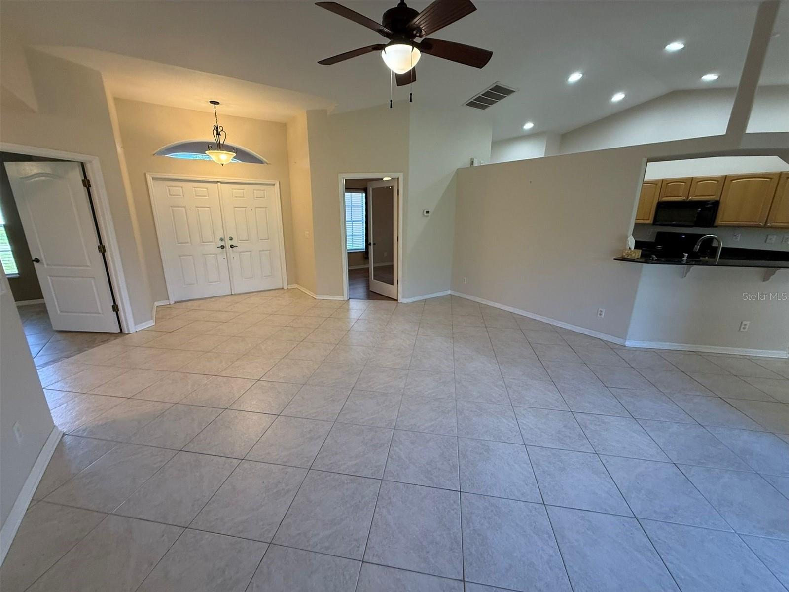 Image 2 of 16 For 14399 Morristown Ave