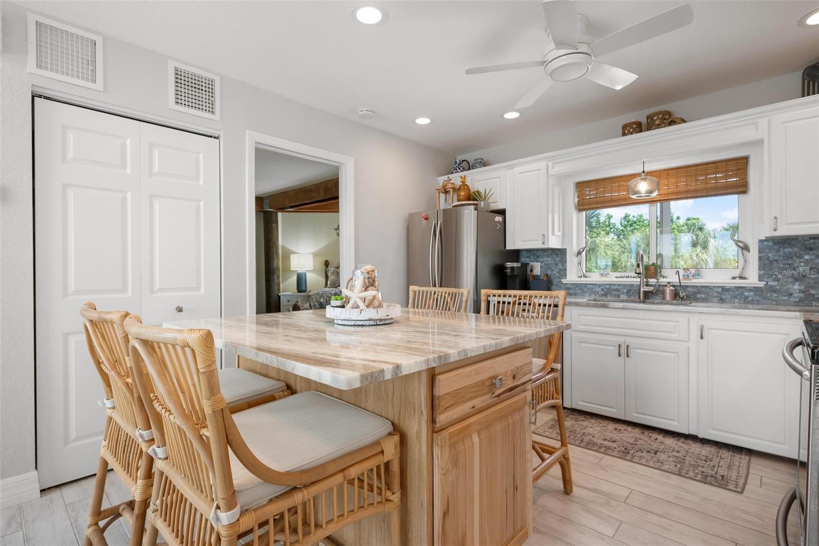 Image 18 of 77 For 51 Gulf Boulevard