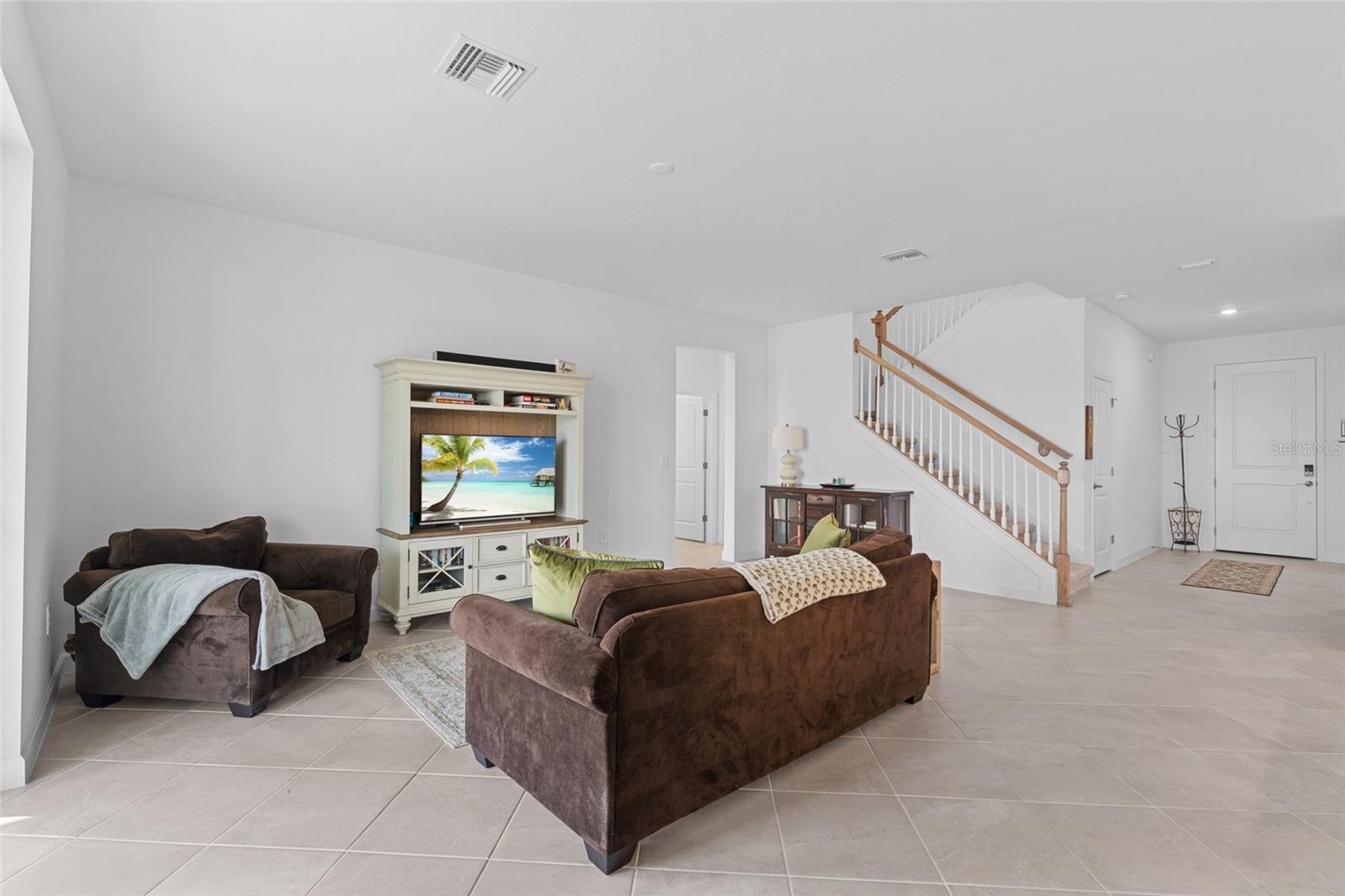 Image 6 of 72 For 15096 Anchorage Road