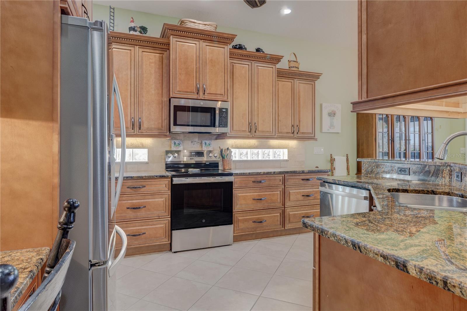 Image 13 of 48 For 8899 Eagle Bay Court