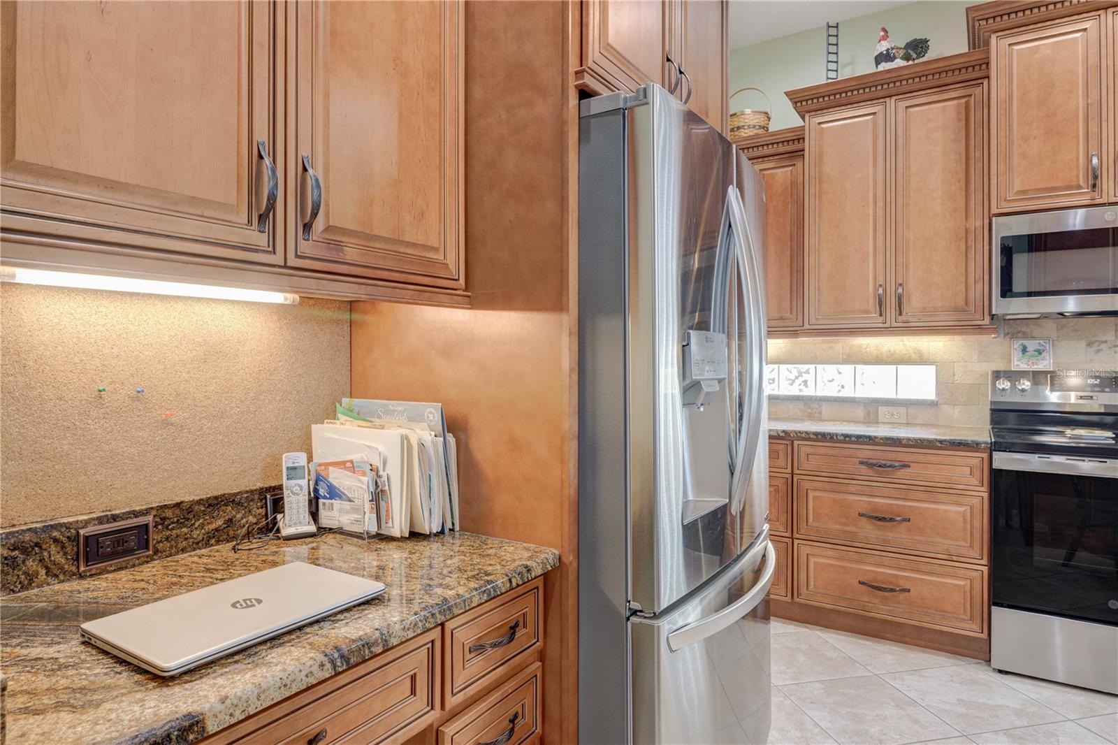 Image 14 of 48 For 8899 Eagle Bay Court