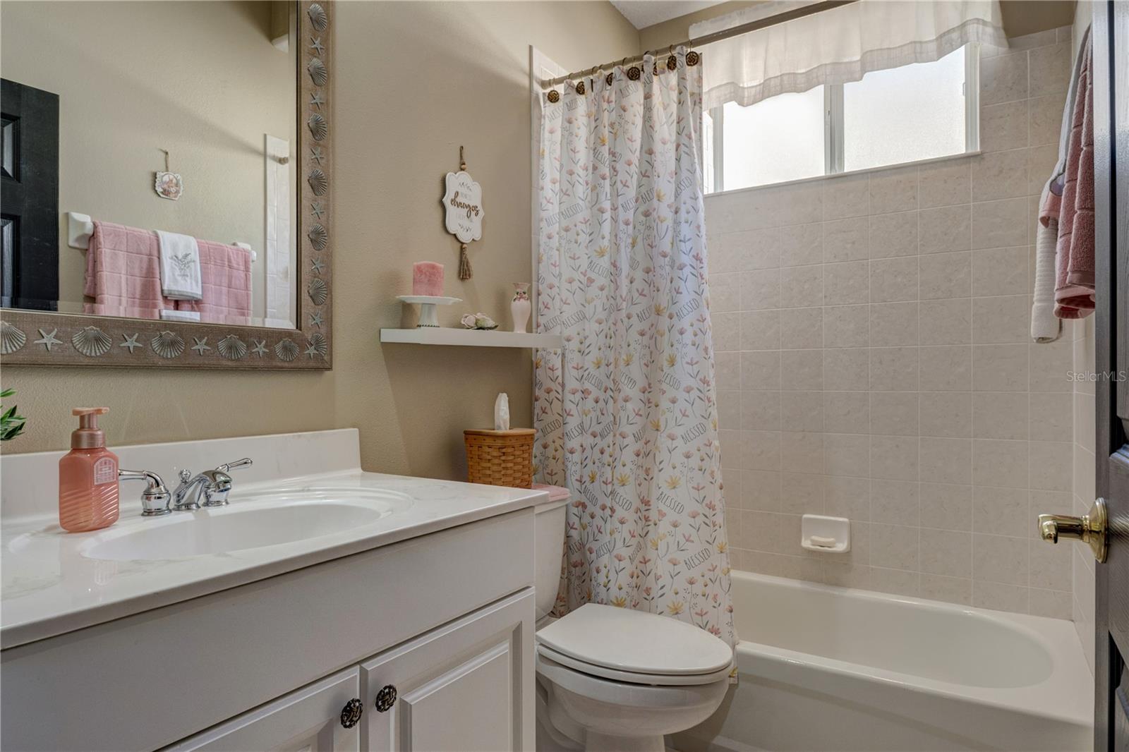 Image 27 of 48 For 8899 Eagle Bay Court