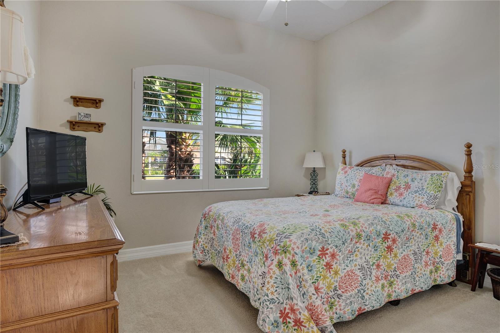 Image 28 of 48 For 8899 Eagle Bay Court